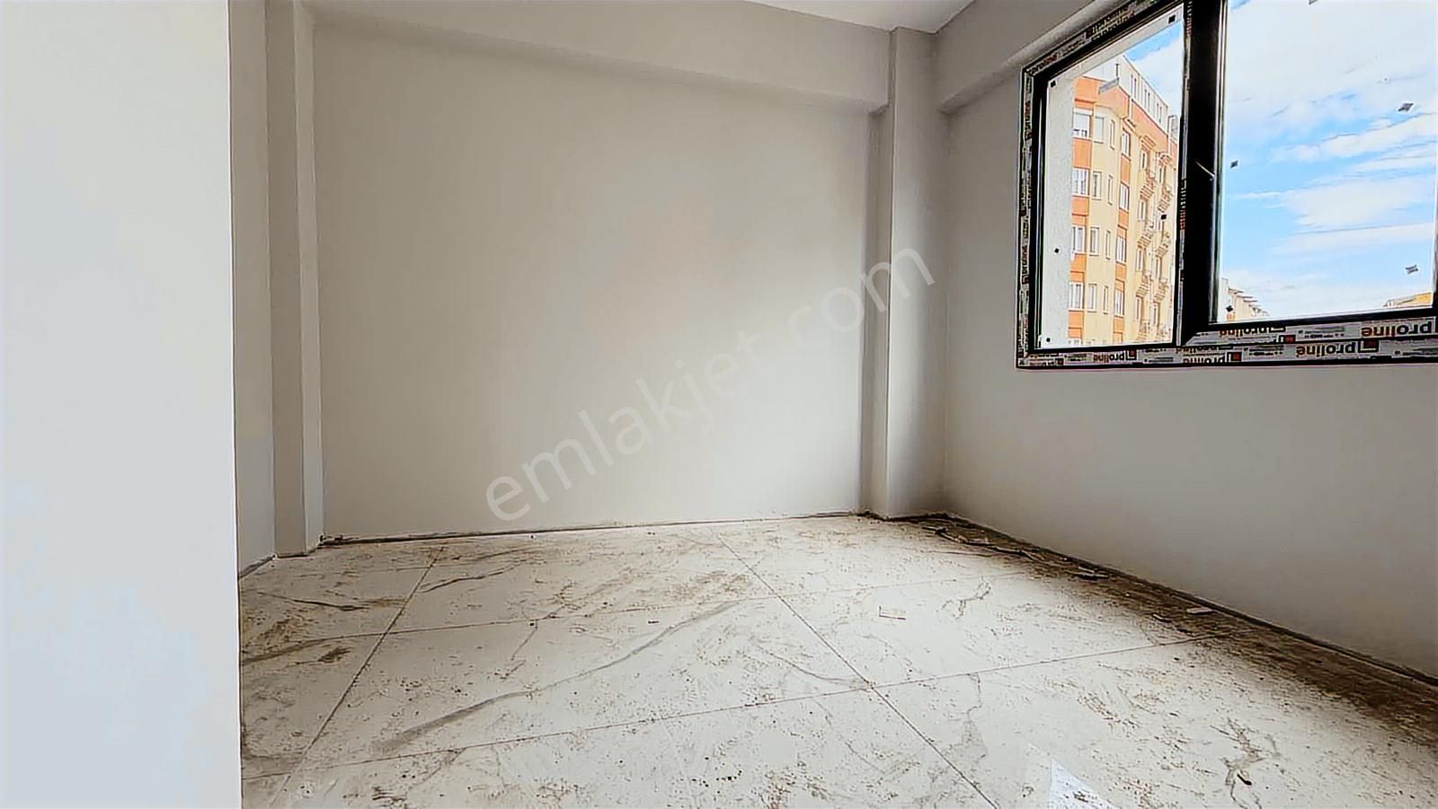 Favori'den Ünalan'da 2+0 Mükemmel Konum Acil Satılık - Görsel 3