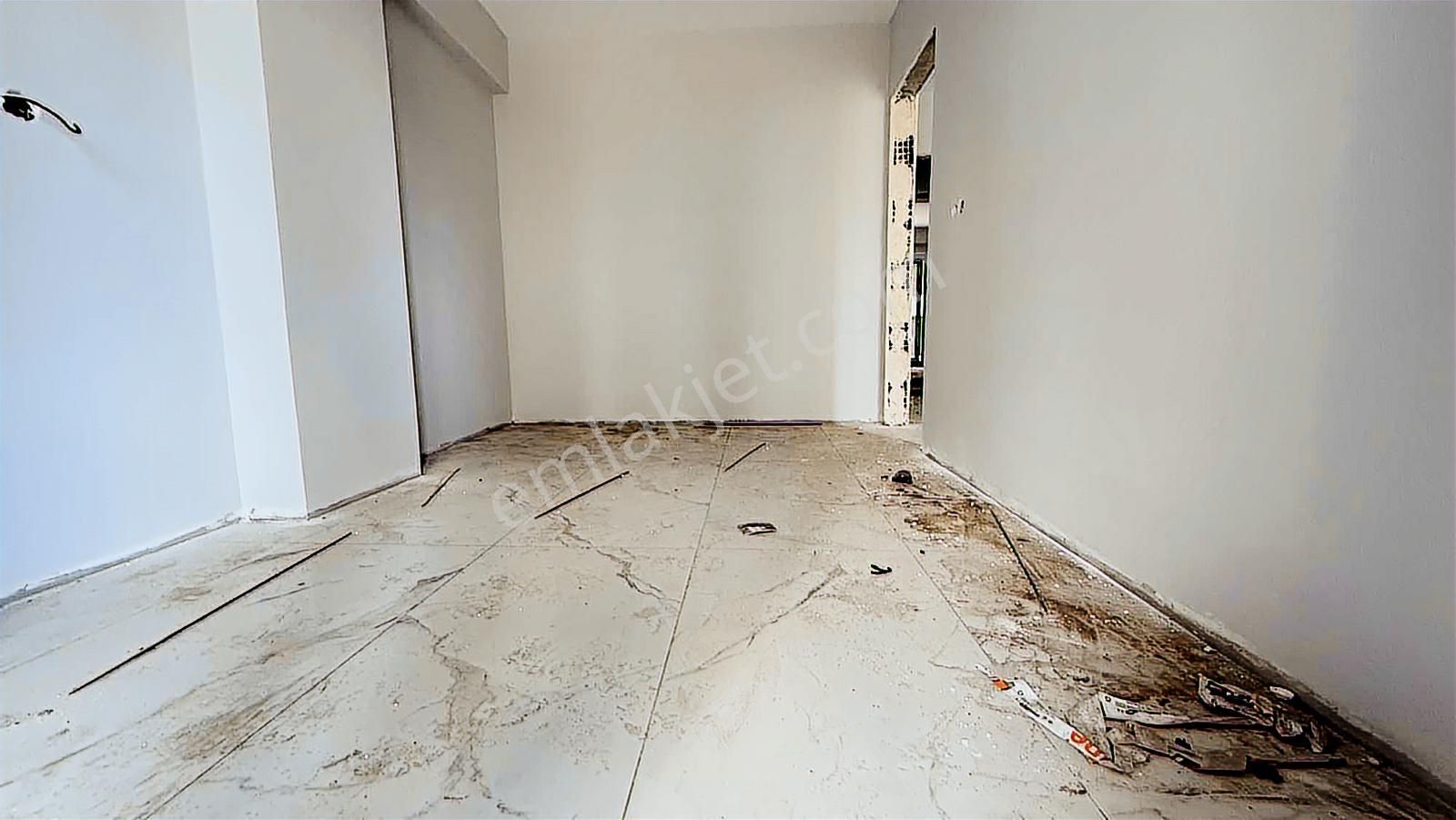 Favori'den Ünalan'da 2+0 Mükemmel Konum Acil Satılık - Görsel 4