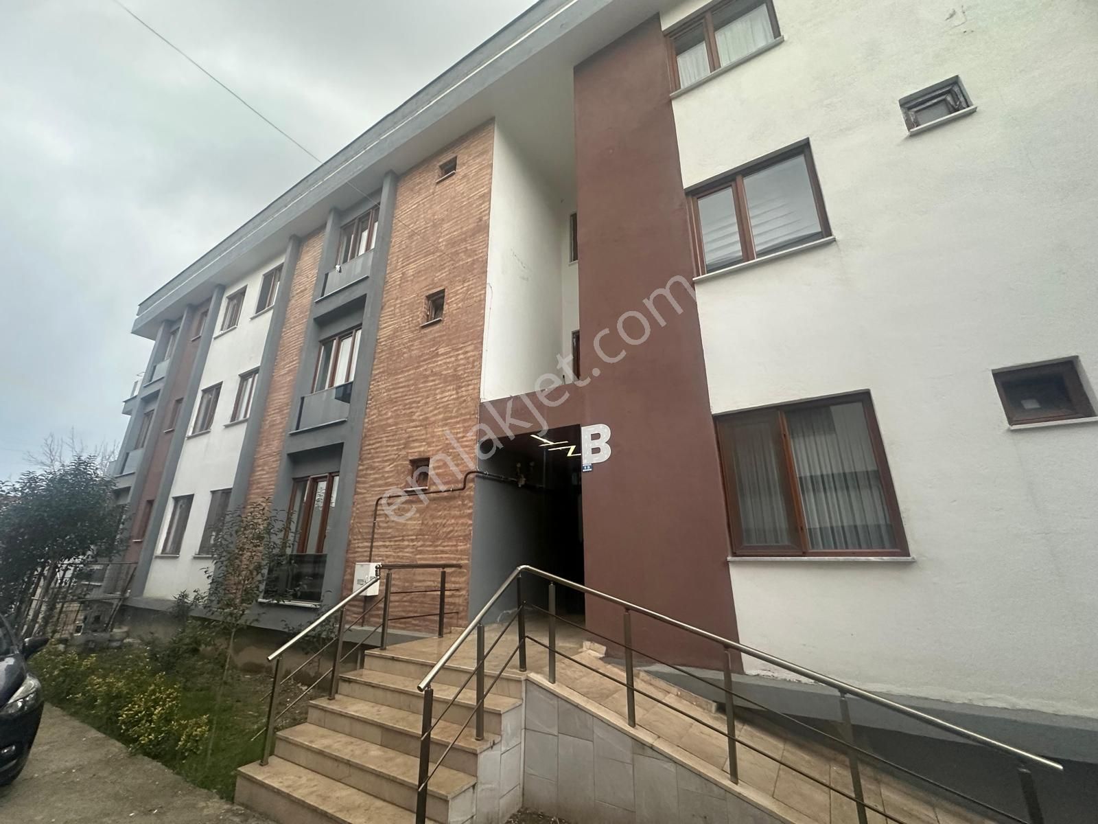 Arifiye Hanlı' Da 2+1 Arakat Ön Cephe Geniş Daire - Görsel 4