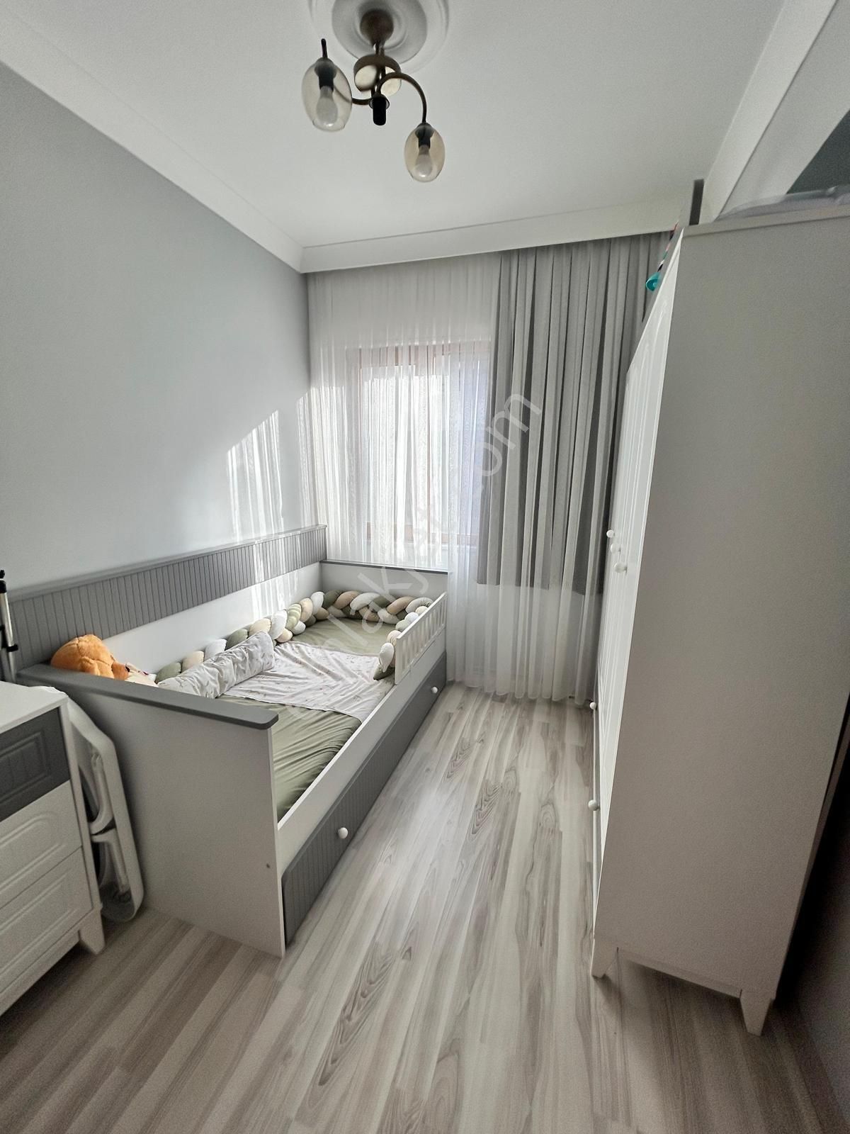 Arifiye Hanlı' Da 2+1 Arakat Ön Cephe Geniş Daire - Görsel 13