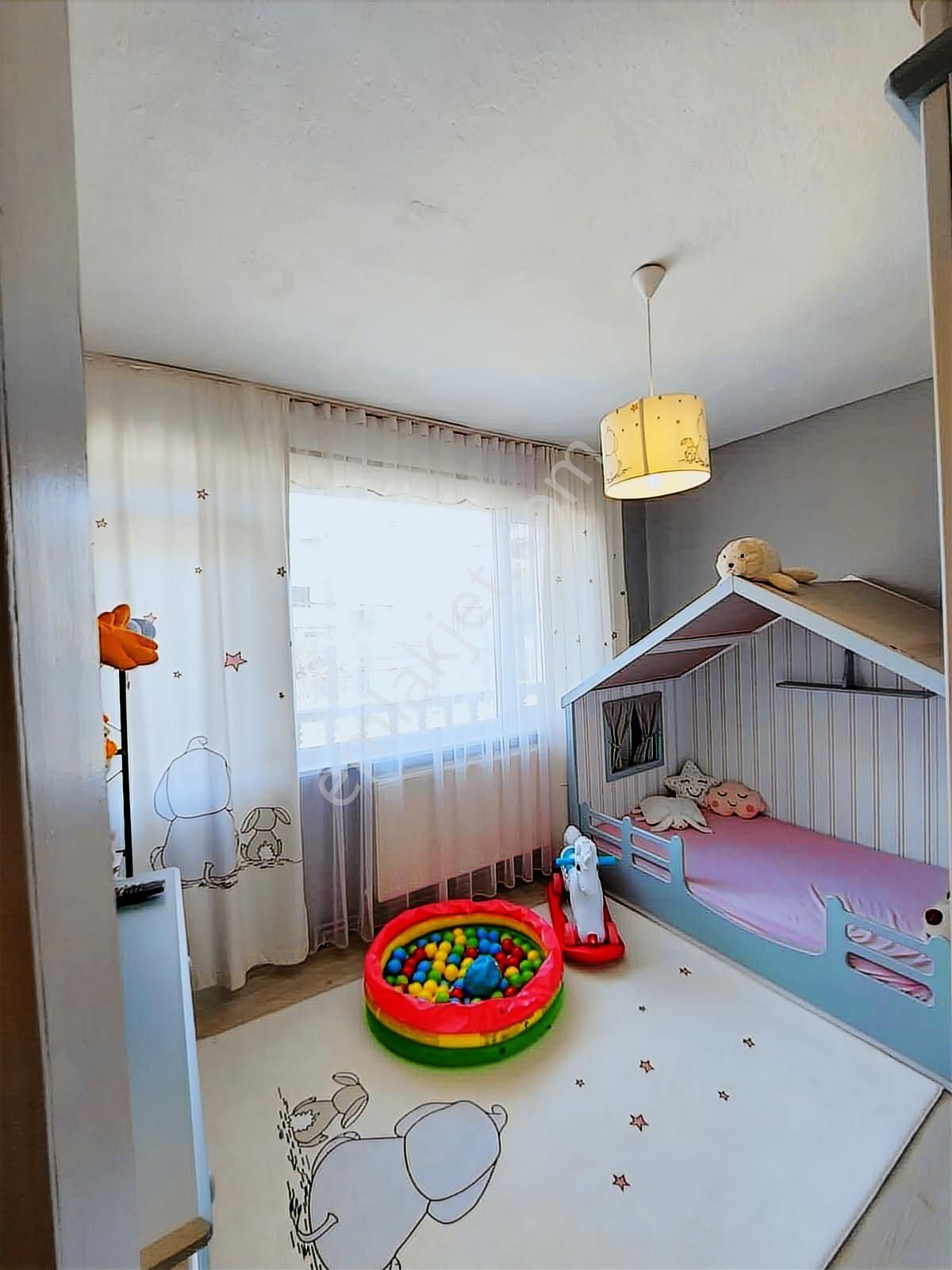 Bulut Emlaktan Ayyıldız Mah Satılık Bina | 2+1 Daire+ 2 Dükkan - Görsel 15