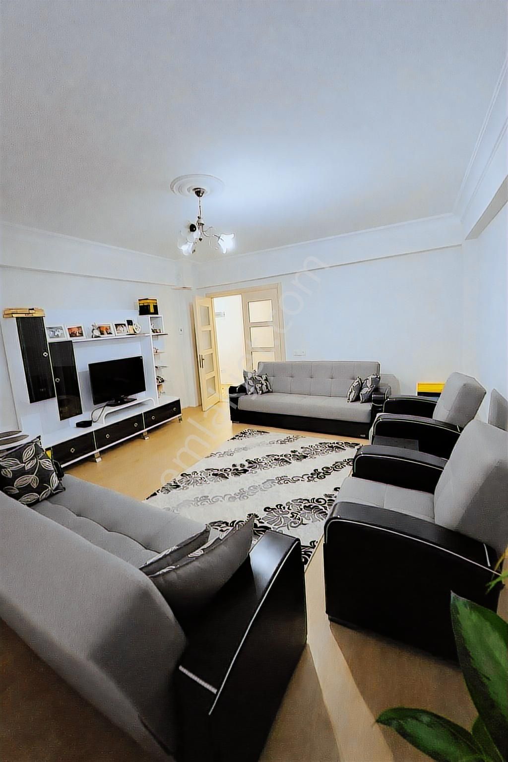 Buluttan Satılık Paşakonakta Bahçeli 3+1 Açıklamaya Dikkat