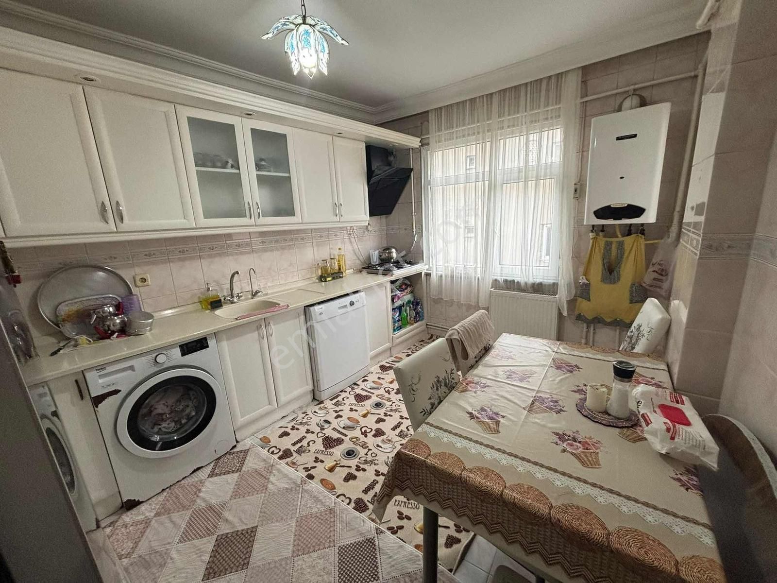 Sefaköy Söğütlüçesme Mahallesinde 2+1 Güney Cephe - Görsel 11