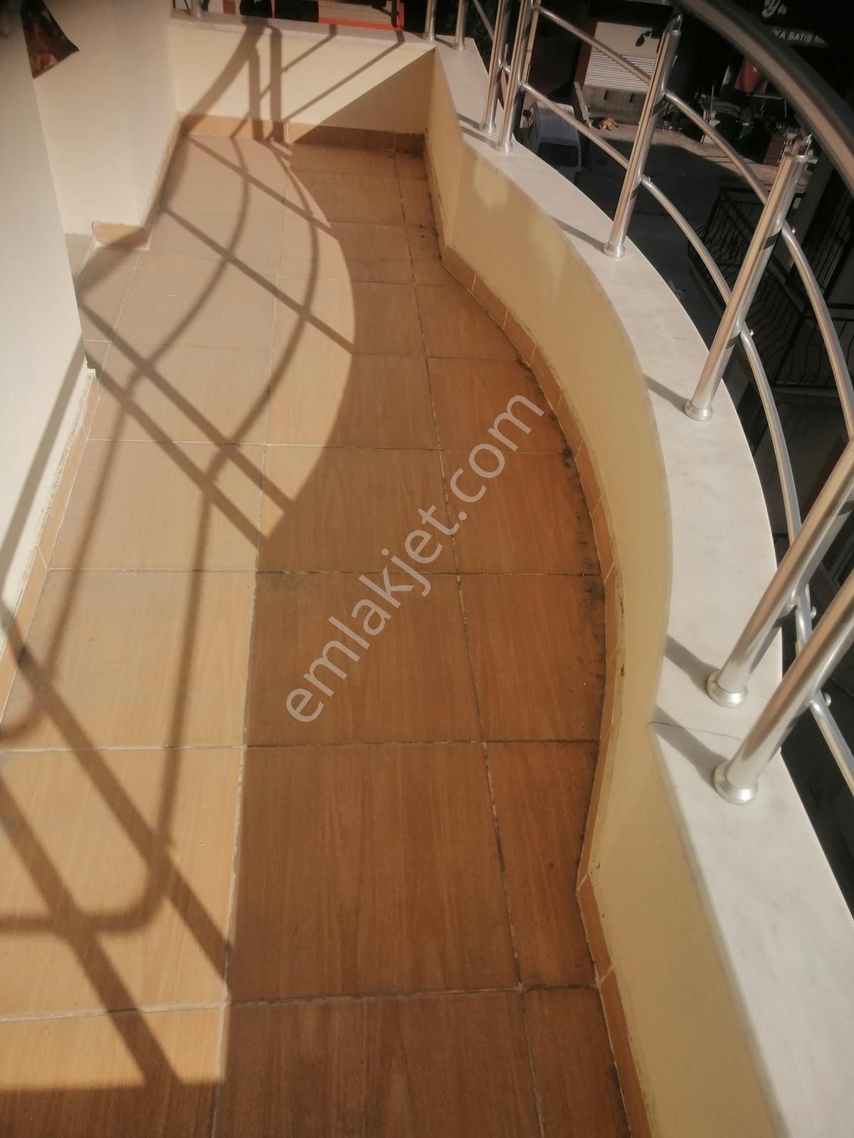 Buca Fırat Mahallesinde Kiralık 130m2 3+1 Köşe Daire - Görsel 14