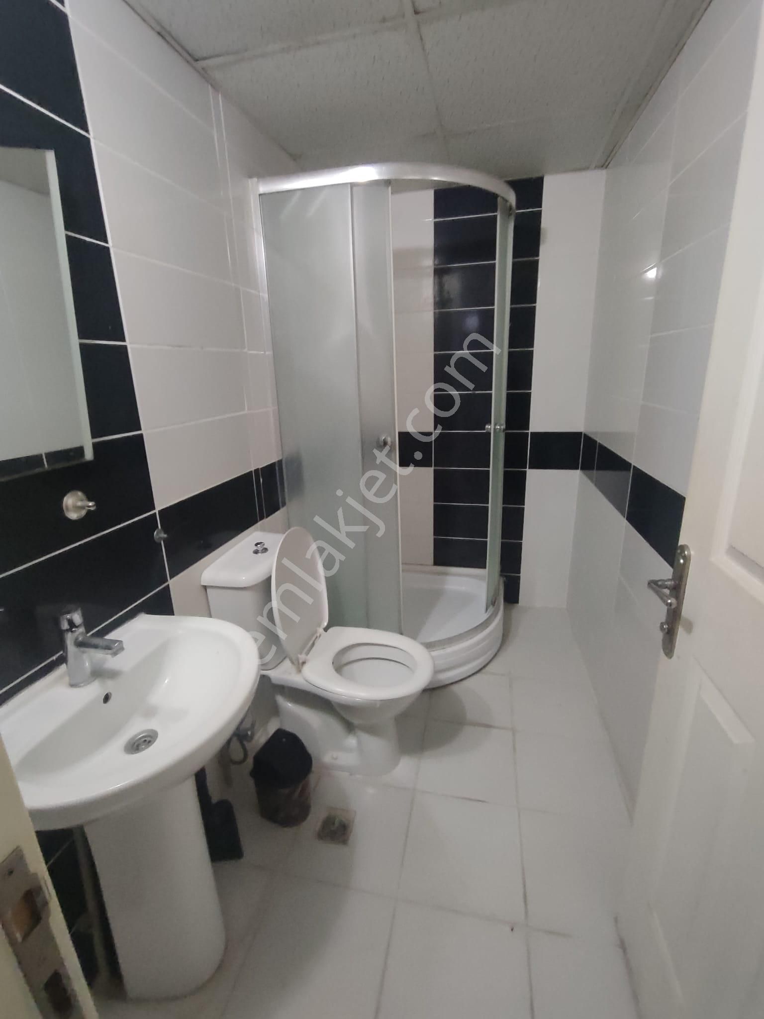Kaan Emlaktan Arakat Çınarda 1+1 Balkonlu Kiralık Apart - Görsel 5