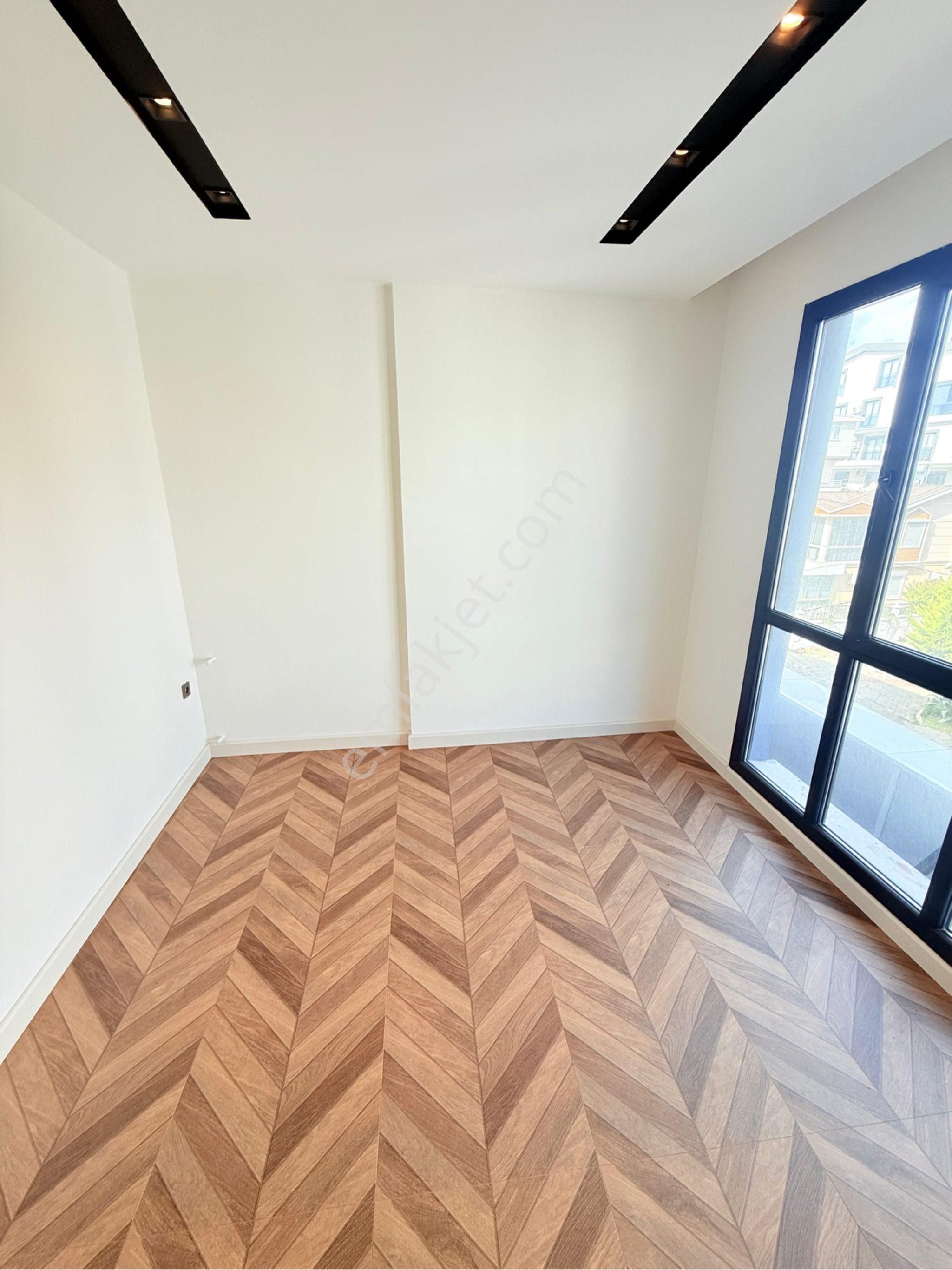 Didim Çamlık Mahallesinde Denize Yürüme Mesafesinde Asansörlü Modern Tasarımlı 3+1 Dubleks - Görsel 9