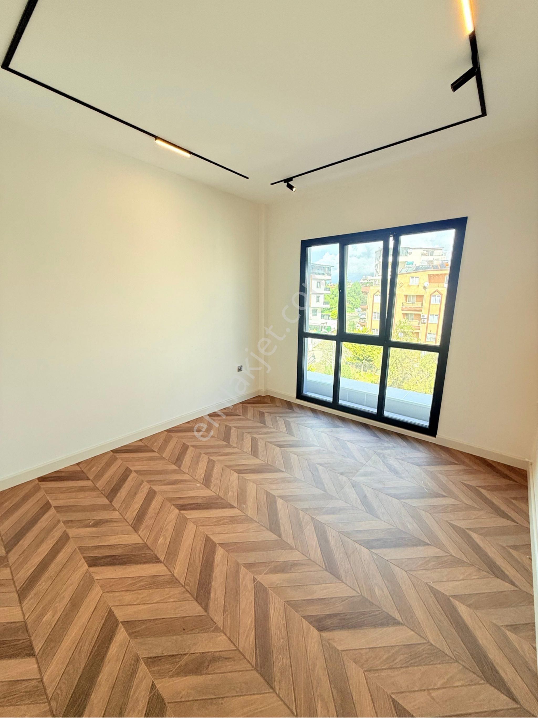 Didim Çamlık Mahallesinde Denize Yürüme Mesafesinde Asansörlü Modern Tasarımlı 3+1 Dubleks - Görsel 26