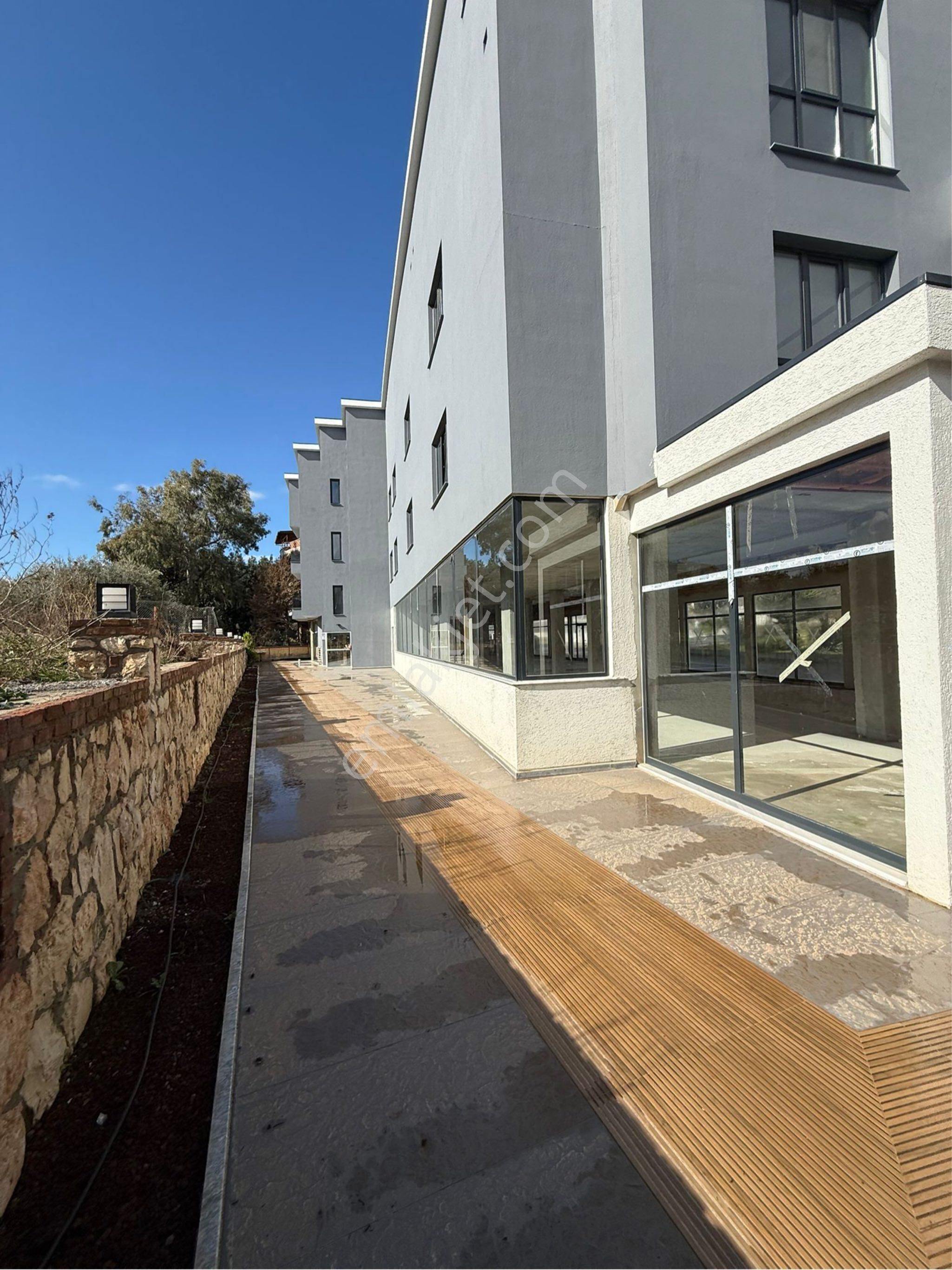 Didim Çamlık Mahallesinde Denize Yürüme Mesafesinde Asansörlü Modern Tasarımlı 3+1 Dubleks - Görsel 2