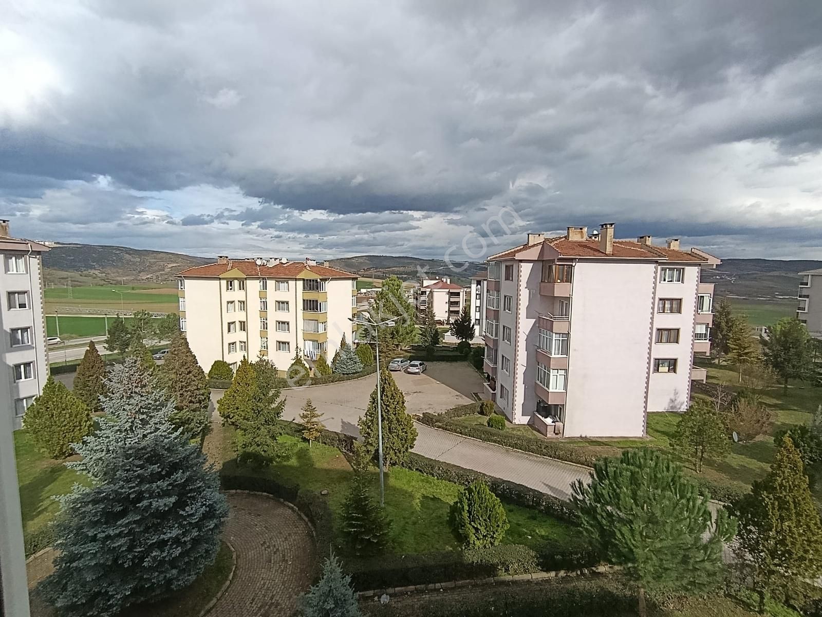 Kariyer'den Satılık Site İçi Arakt Daire - Görsel 8