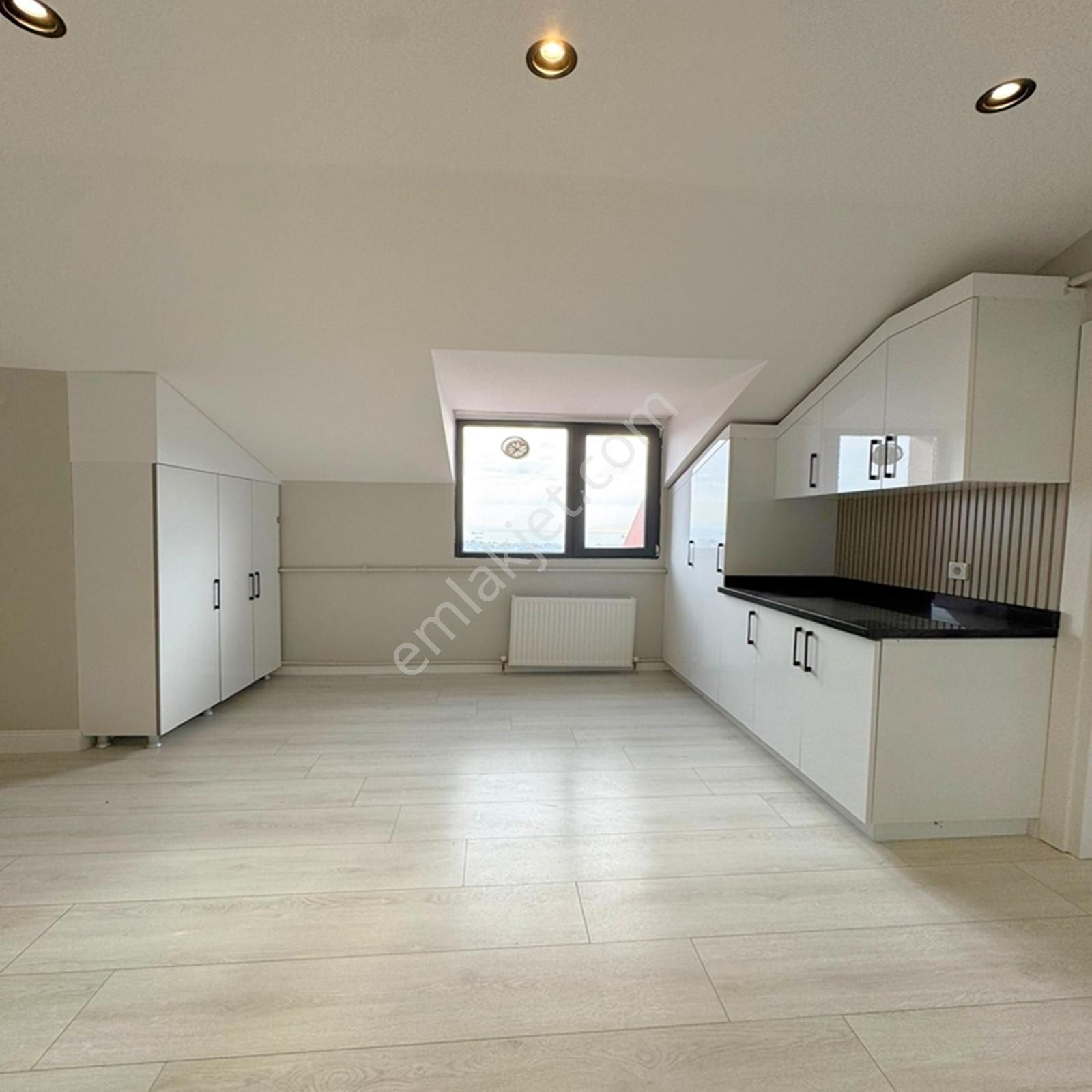 Her Odası Eşsiz Deniz Manzarasına Ayrı Açılan Tasarımlı Dubleks! - Görsel 21