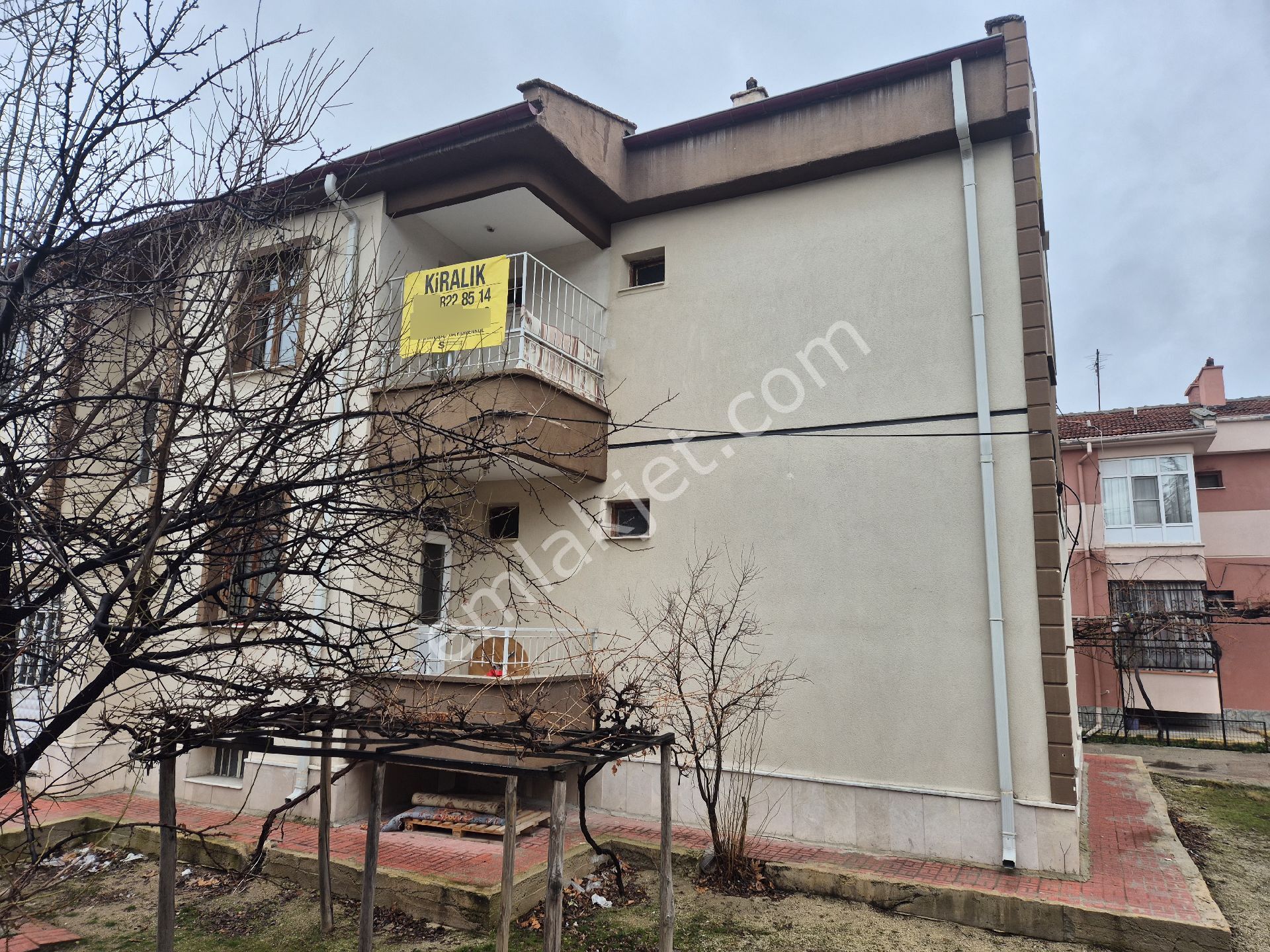 Orhan Gazi Den Kiralık 3+1 Kombili Daıre Sılle Yoluna Yürume Mesafesın De