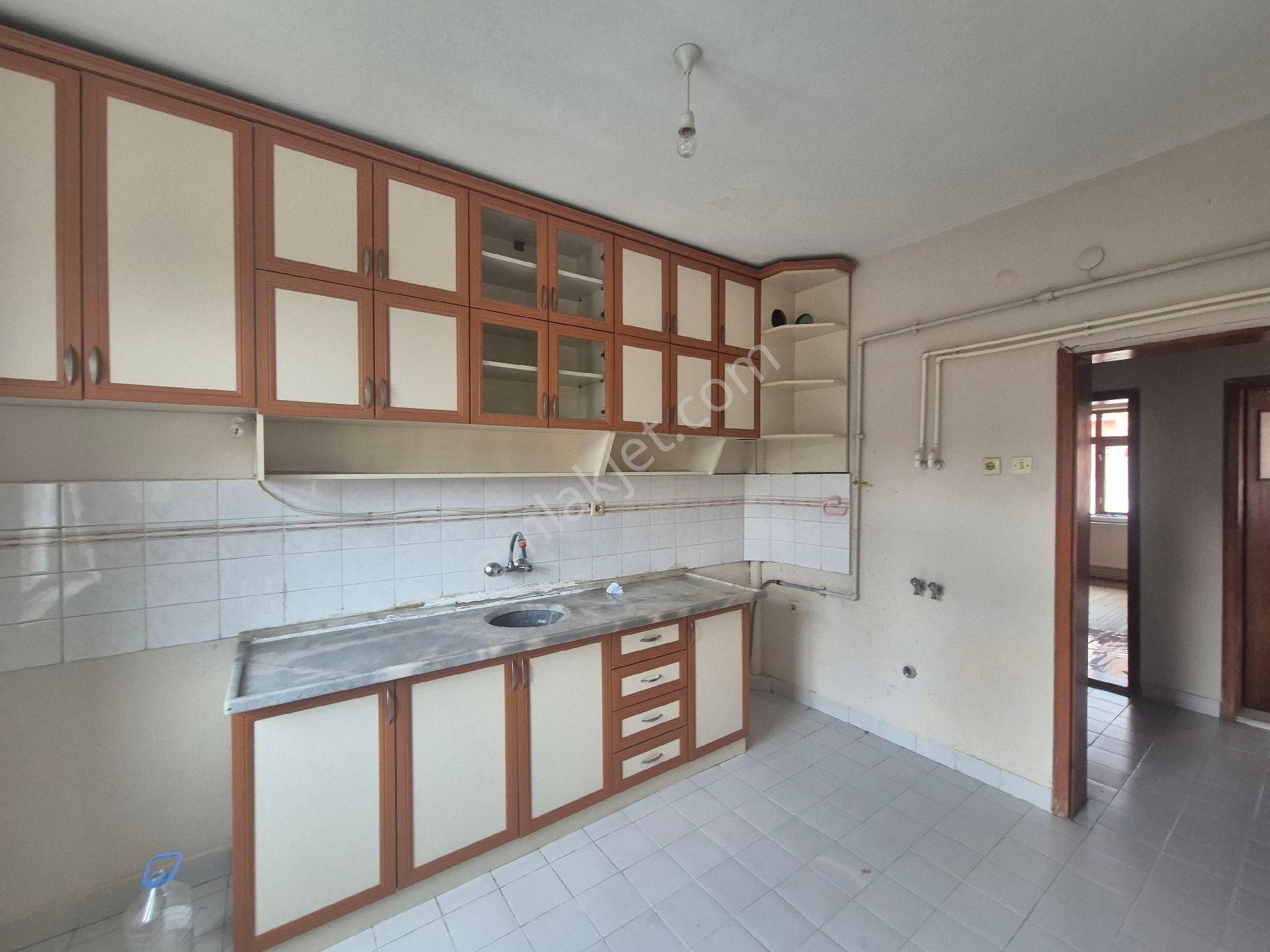 Orhan Gazi Den Kiralık 3+1 Kombili Daıre Sılle Yoluna Yürume Mesafesın De - Görsel 6