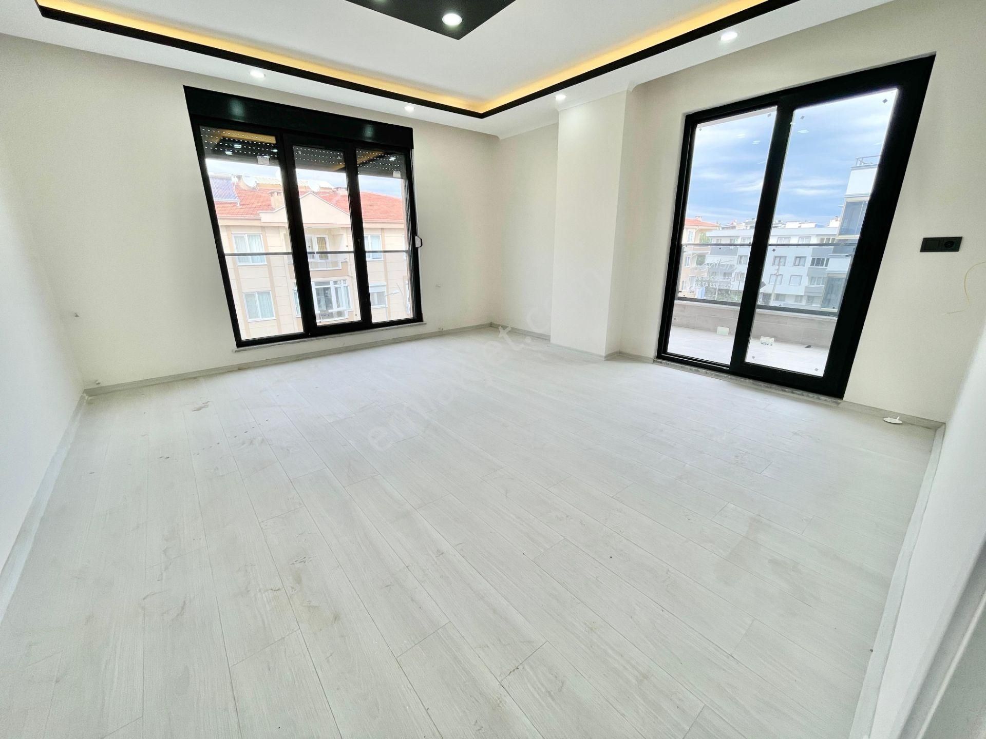 Sadece Berkay Demirel'den Altınkumda Sıfır Site İçi Ayrı Mutfak 4+1 Dubleks - Görsel 6