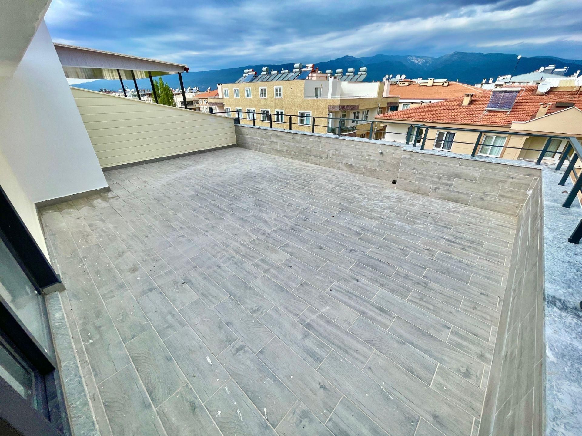 Sadece Berkay Demirel'den Altınkumda Sıfır Site İçi Ayrı Mutfak 4+1 Dubleks