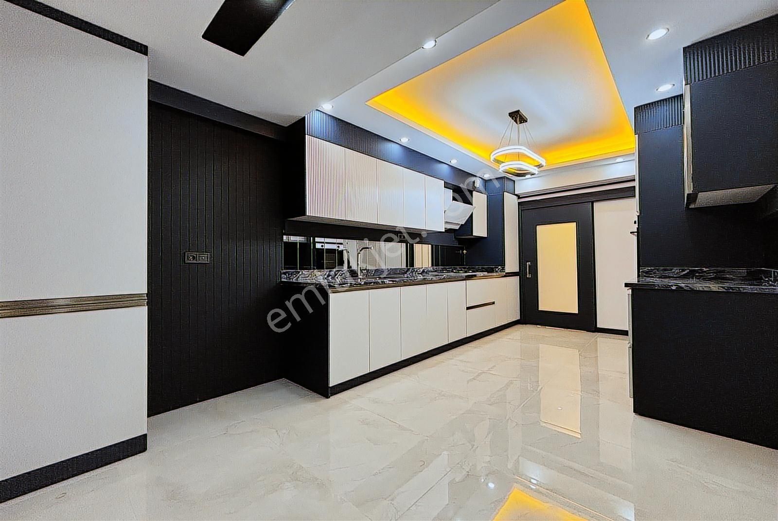 Yenikent Emlak'tan 3,5+1 Ultra Lüx Geniş Gösterişli Daire - Görsel 36