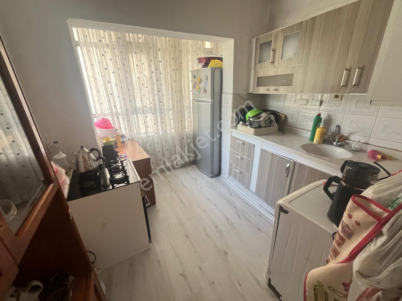 Prestij'den Hamidiye'de Ayrı Mutfak Geniş Oturumlu 2+1 Daire - Görsel 2