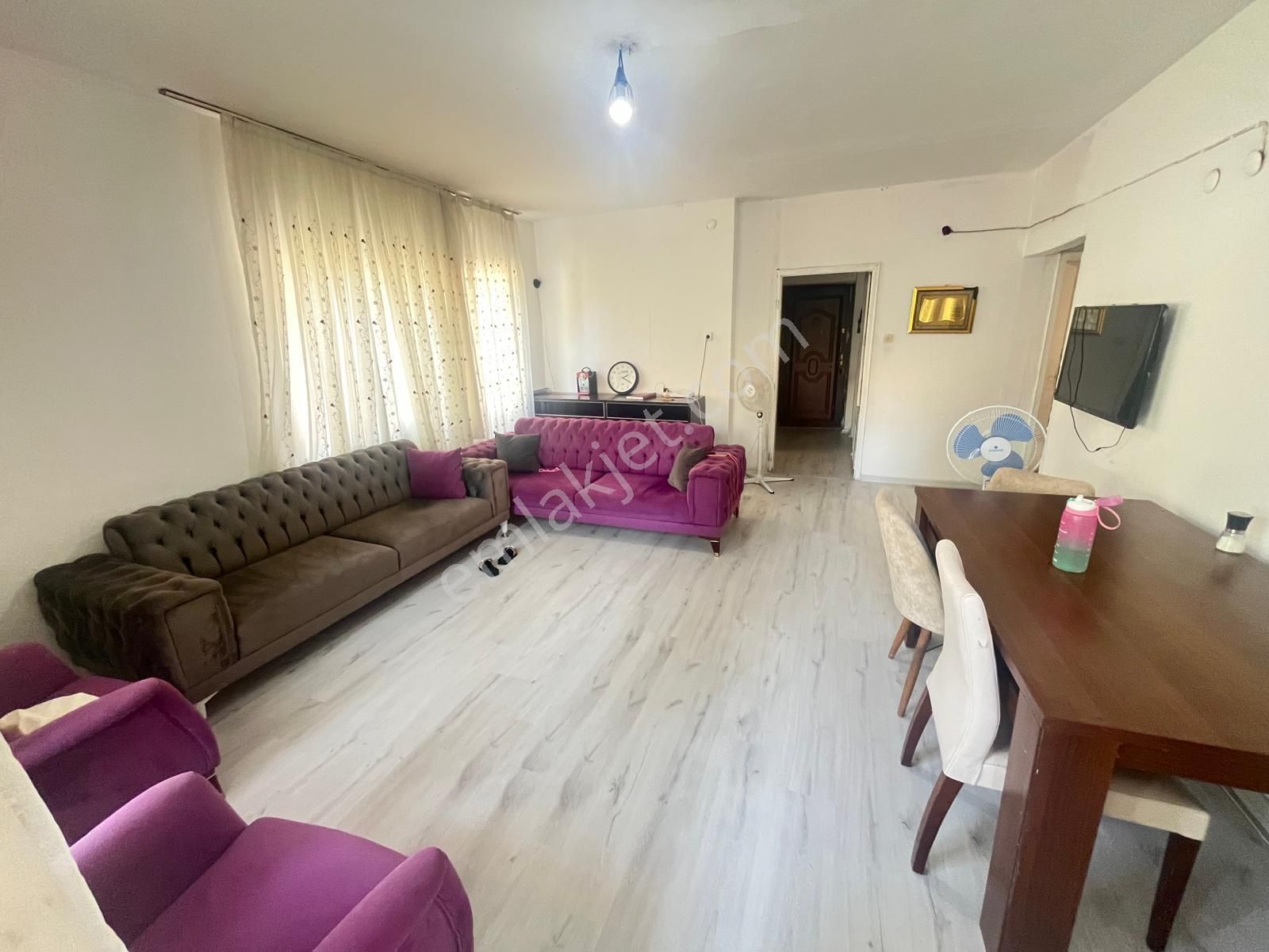 Prestij'den Hamidiye'de Ayrı Mutfak Geniş Oturumlu 2+1 Daire - Görsel 3