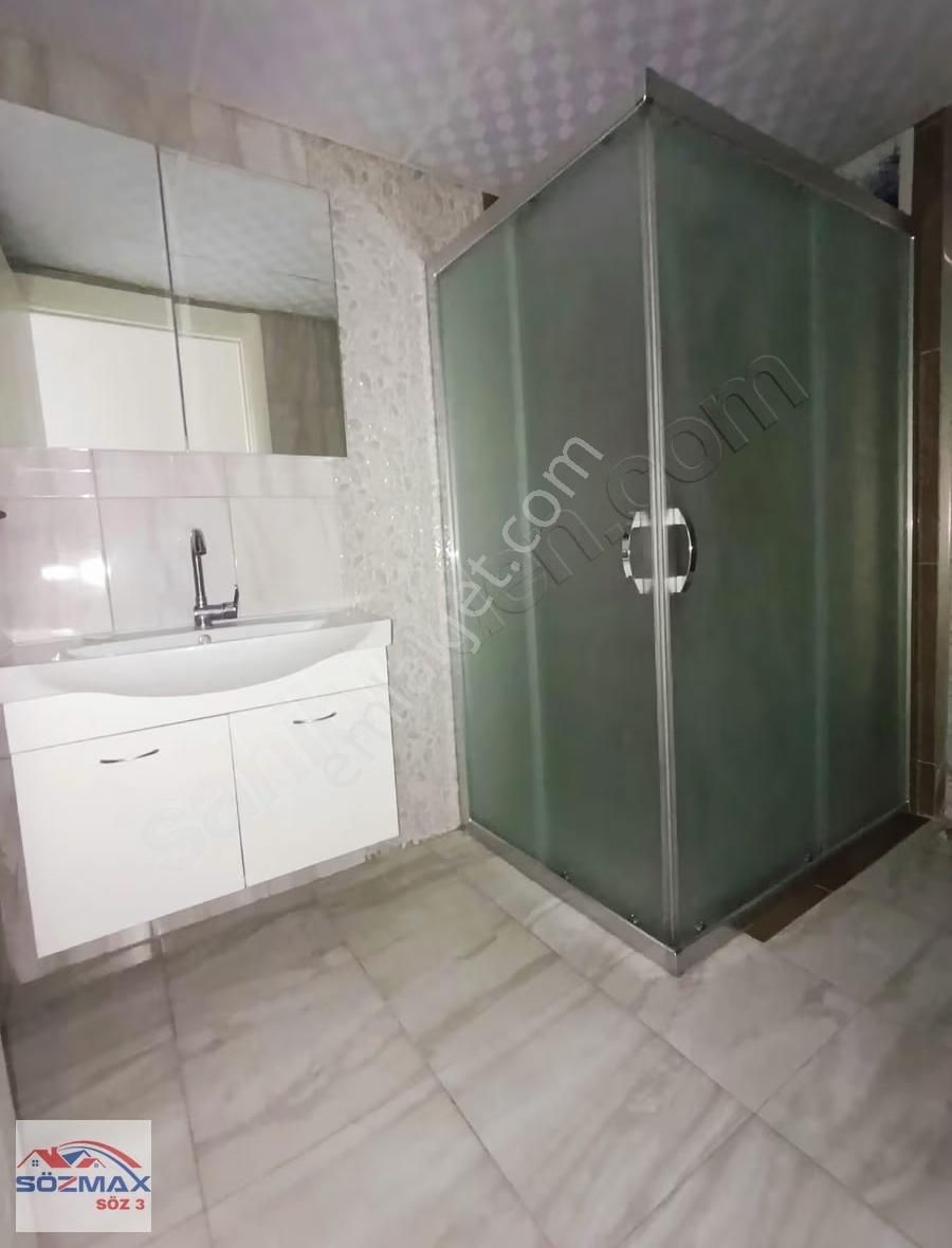 Ertuğrul Gazi Mahallesinde Çift Banyo Kiralık 3+1 Daire - Görsel 5