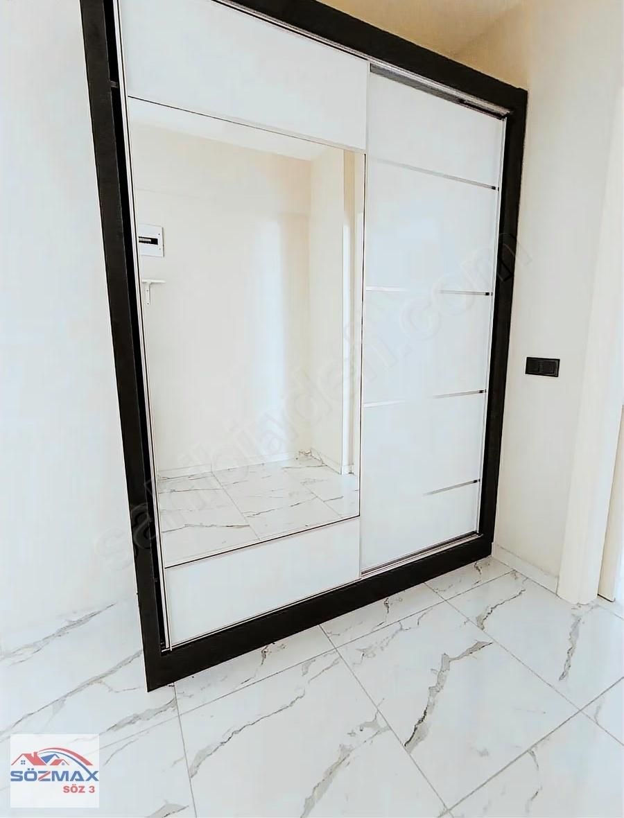 Ertuğrul Gazi Mahallesinde Çift Banyo Kiralık 3+1 Daire - Görsel 17