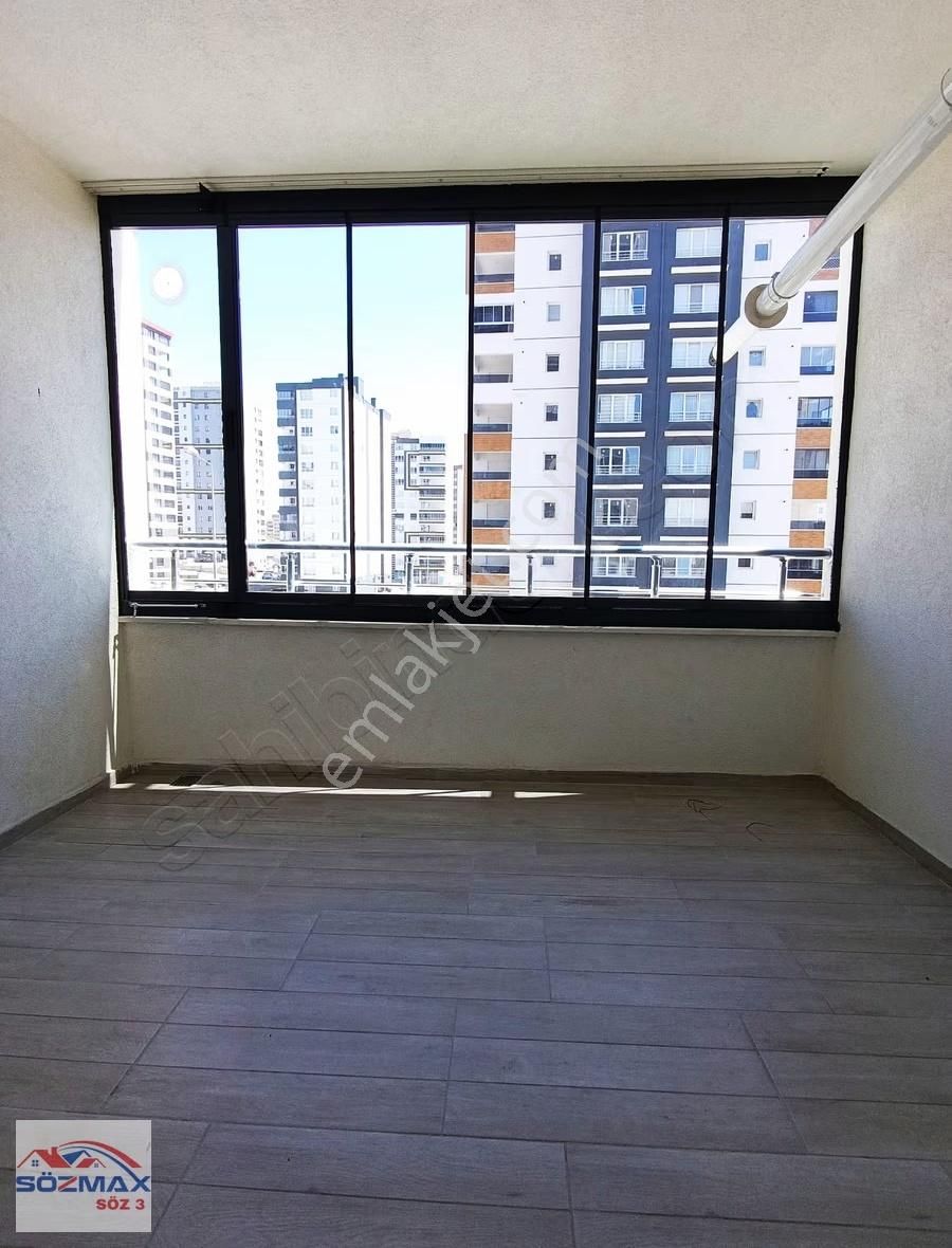 Ertuğrul Gazi Mahallesinde Çift Banyo Kiralık 3+1 Daire - Görsel 14