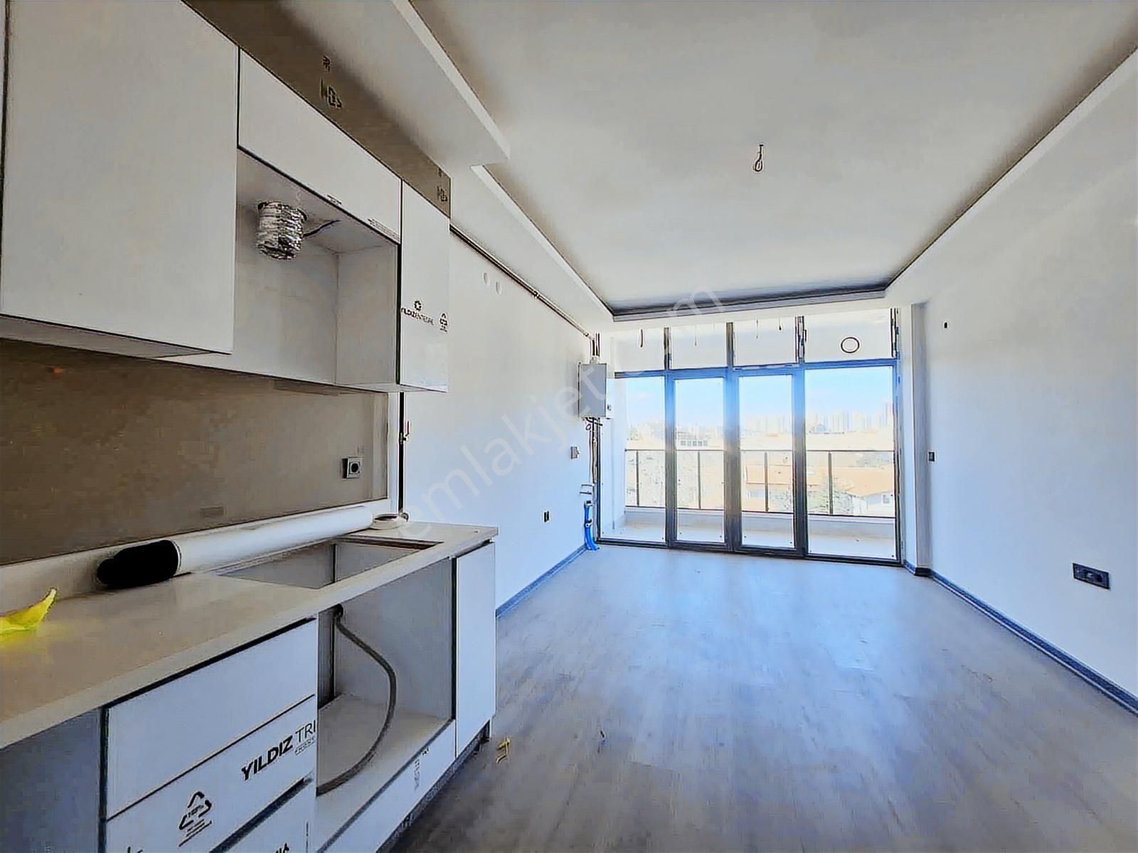 İncek Emlak'tan Geniş M2 Masrafsız İskanlı 1+1 Satılık Daire - Görsel 37