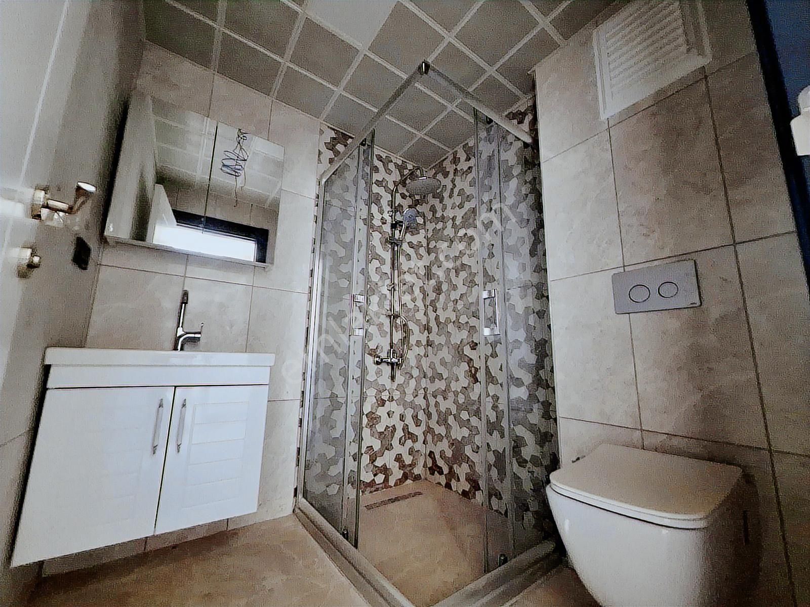 İncek Emlak'tan Geniş M2 Masrafsız İskanlı 1+1 Satılık Daire - Görsel 23