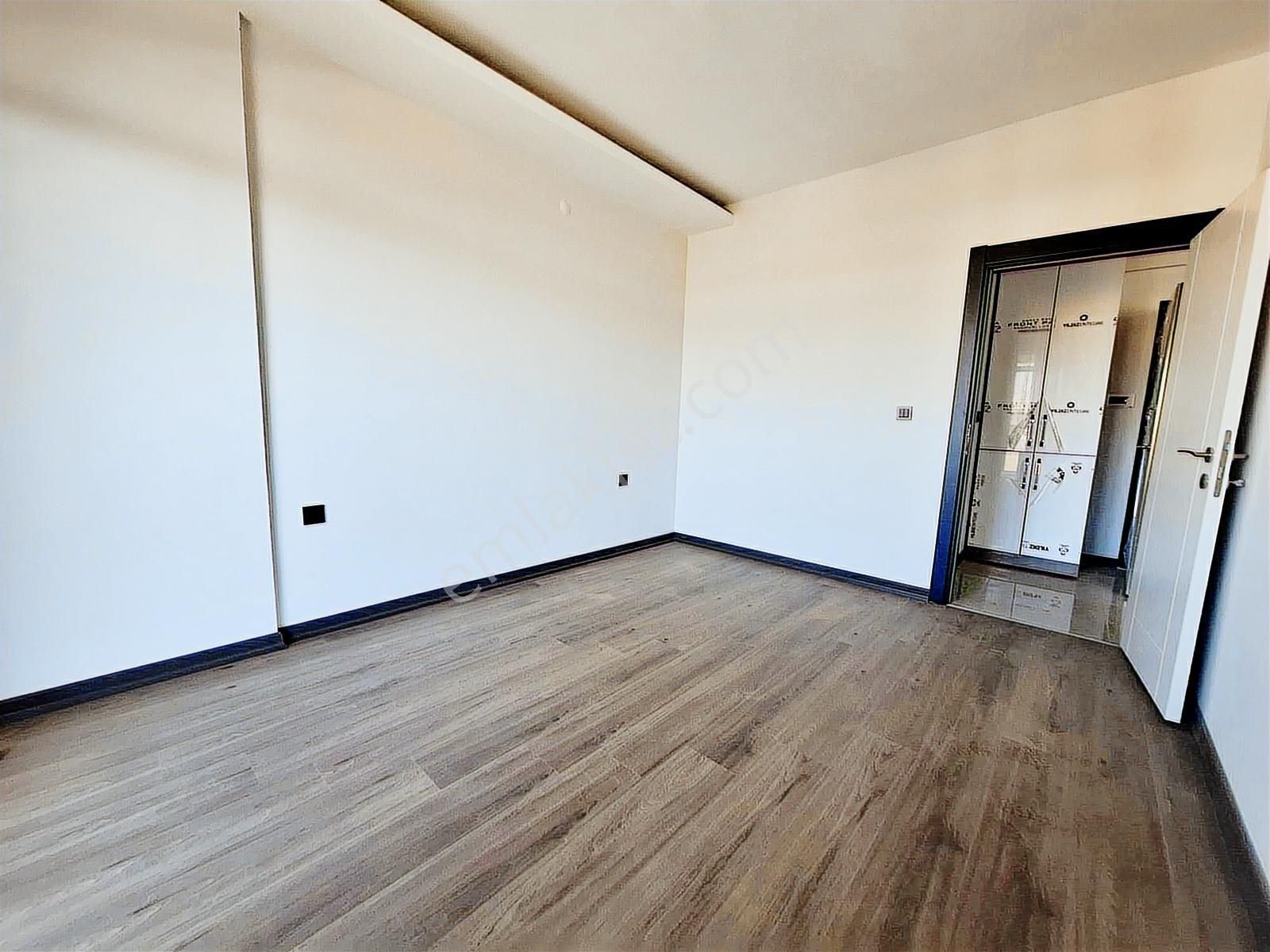 İncek Emlak'tan Geniş M2 Masrafsız İskanlı 1+1 Satılık Daire - Görsel 27