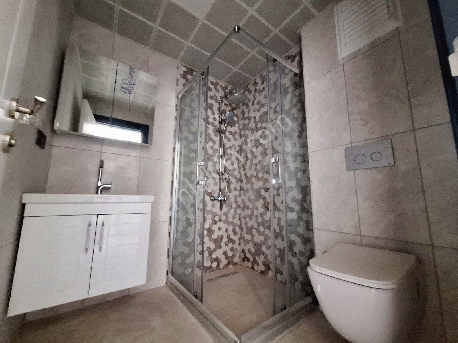 İncek Emlak'tan Geniş M2 Masrafsız İskanlı 1+1 Satılık Daire - Görsel 34