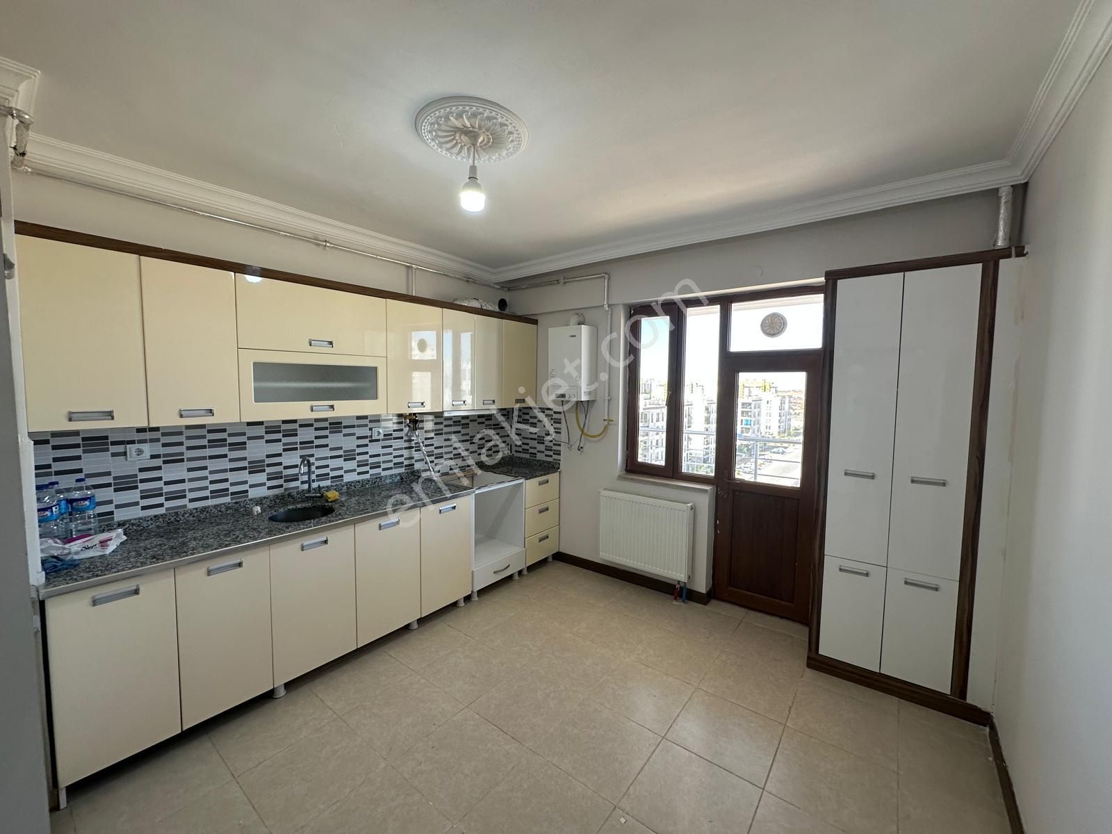 Winstown Avm Civarı Ara Kat Kiralık 3+1 Daire - Görsel 3