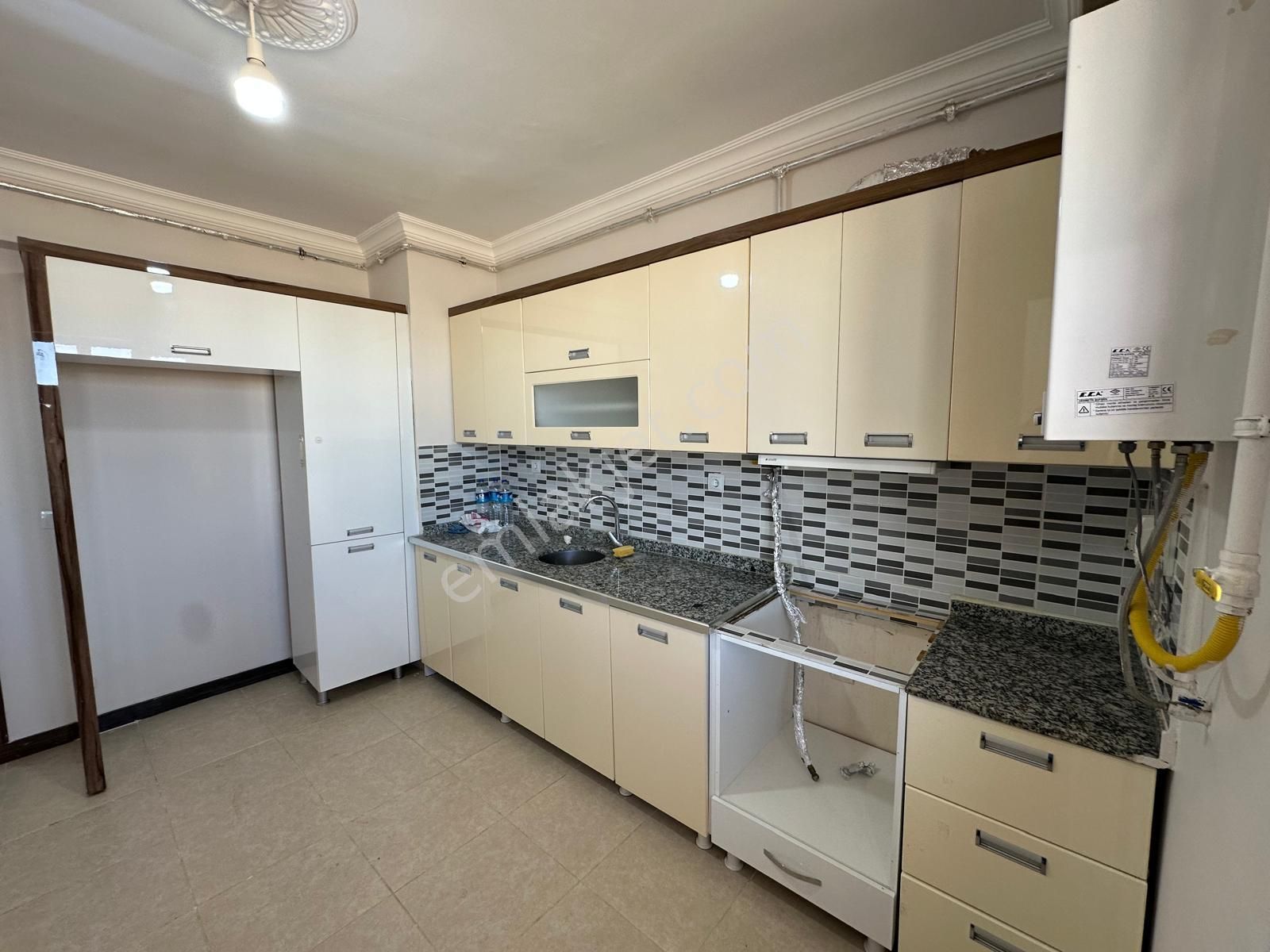 Winstown Avm Civarı Ara Kat Kiralık 3+1 Daire - Görsel 4