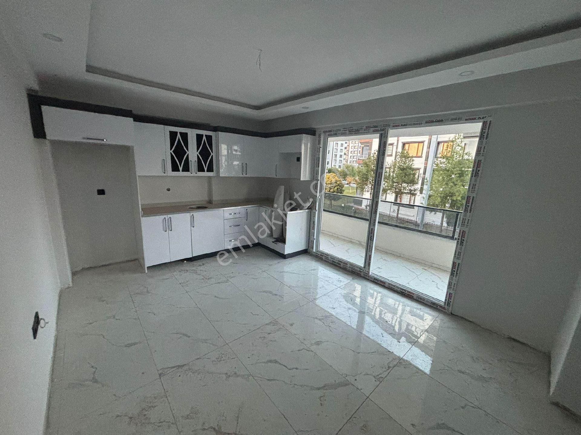 Bağcılar Zümrüt Kente Aydın Yapı Da