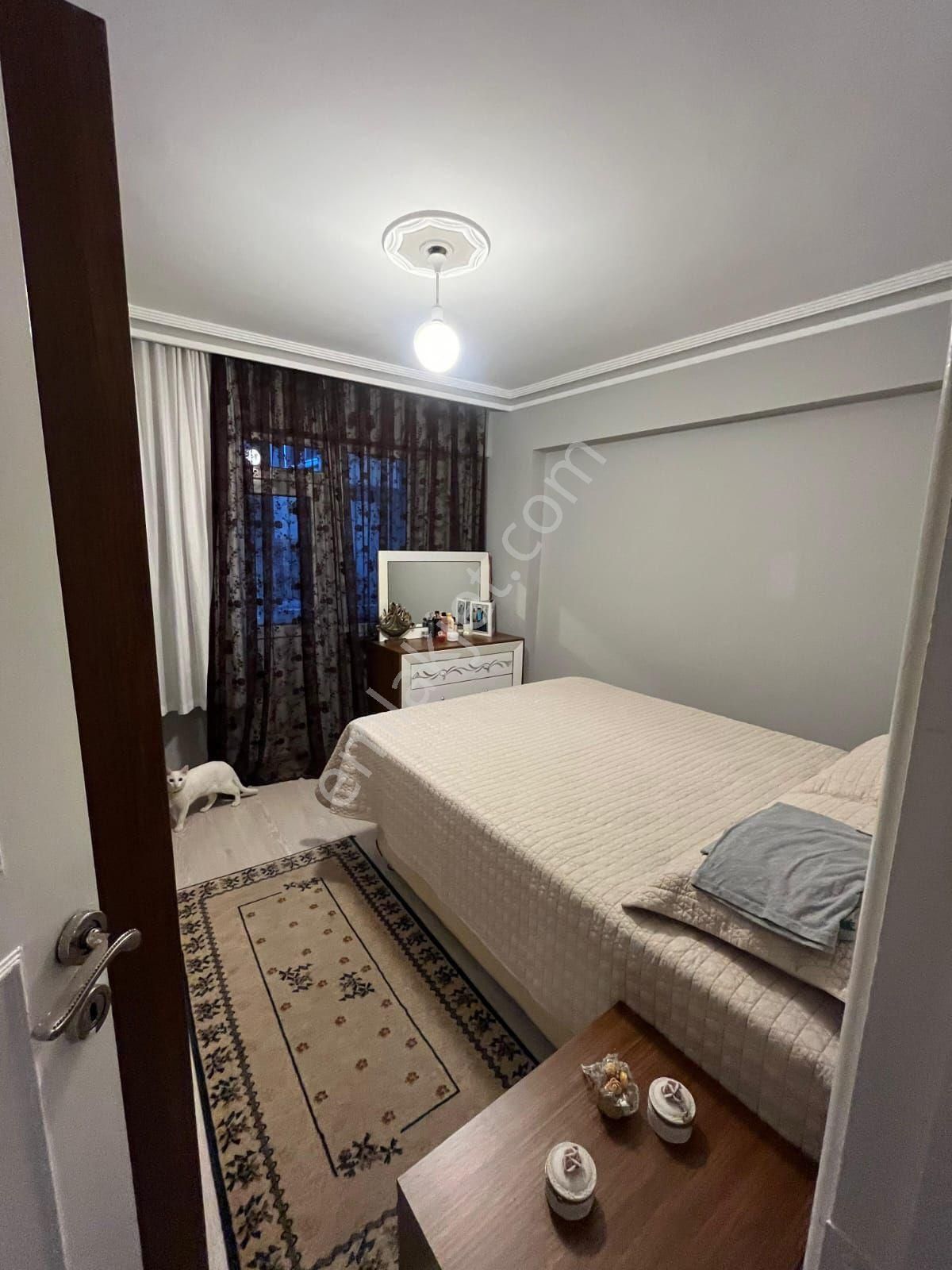 Rekoor Emlaktan Canik Belediye Evlerinde 3+1 Eşyalı Satılık Daire - Görsel 9