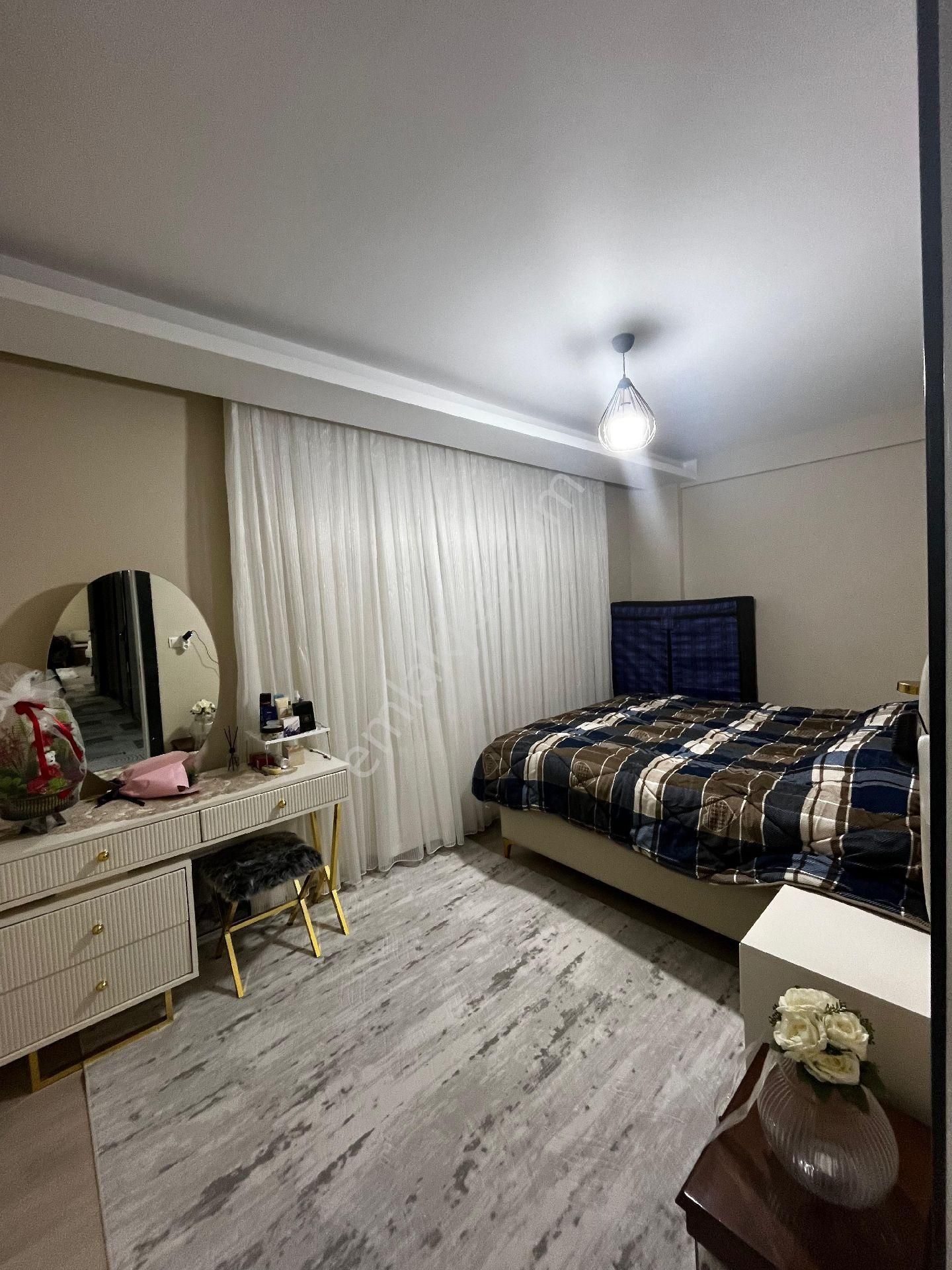 Satılık 1 Yaşında Daire!kırıklarsırtı Mah.3 Katlı Binanın Giriş Katı 120 M2 Oturumlu 3+1 A.m - Görsel 6