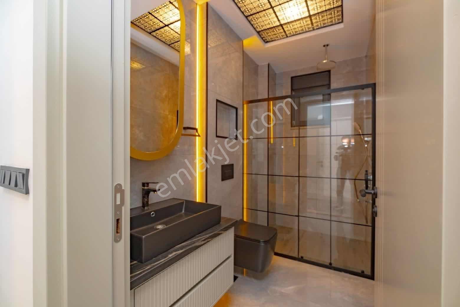 Acil Satılık Döşemealtı Yalınlı Mah. 5+1 Ultra Lüks Villa - Görsel 23