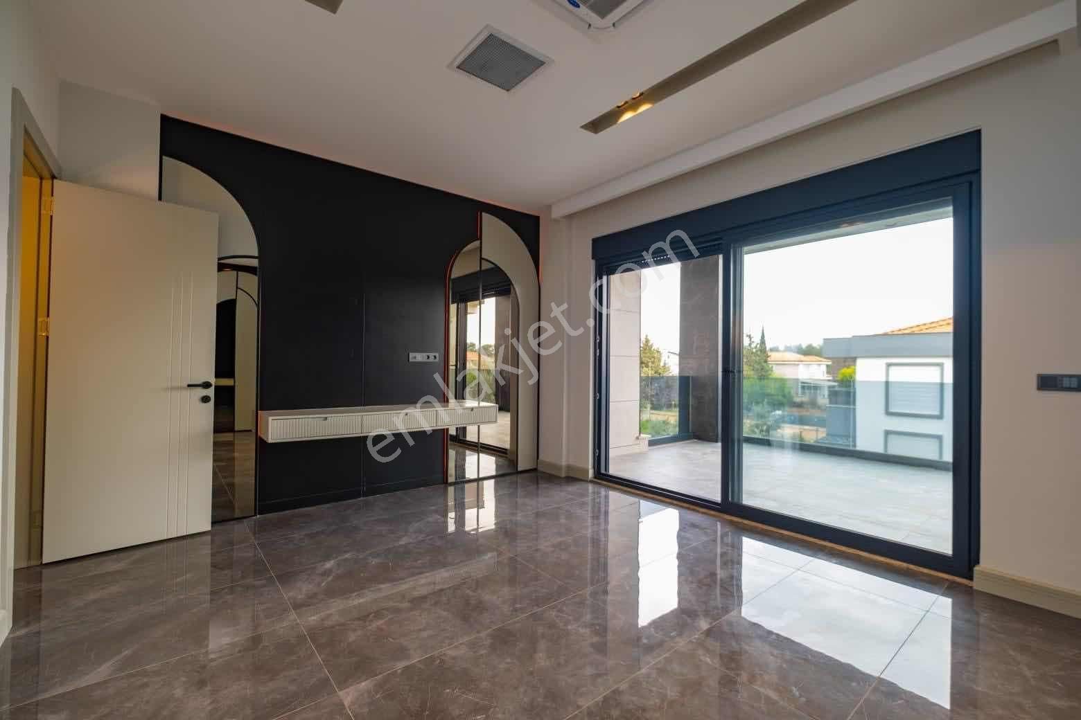 Acil Satılık Döşemealtı Yalınlı Mah. 5+1 Ultra Lüks Villa - Görsel 11