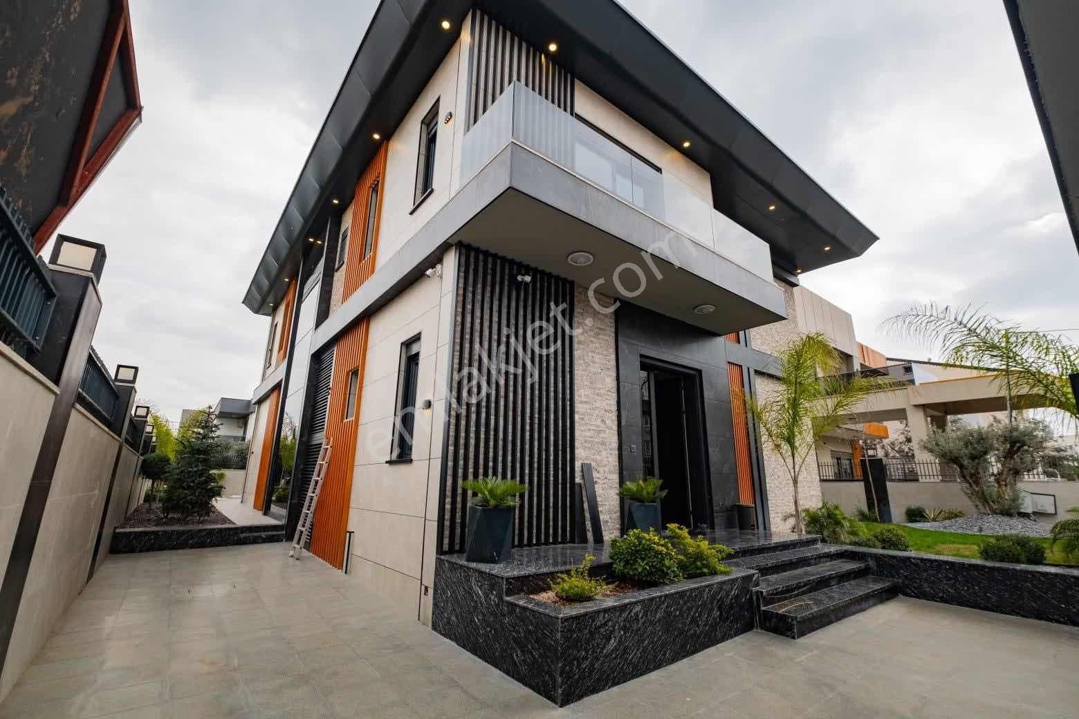 Acil Satılık Döşemealtı Yalınlı Mah. 5+1 Ultra Lüks Villa - Görsel 2