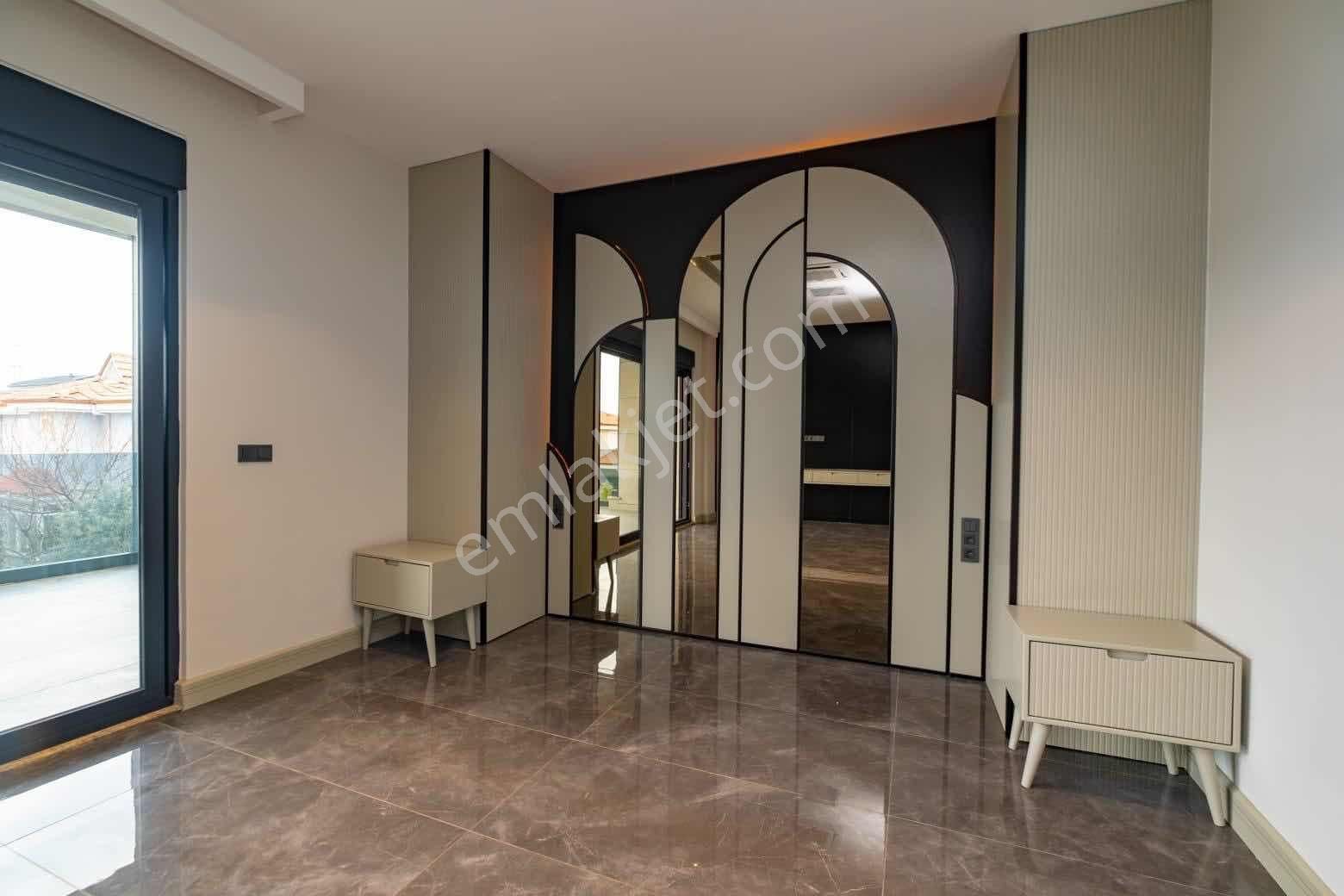 Acil Satılık Döşemealtı Yalınlı Mah. 5+1 Ultra Lüks Villa - Görsel 10