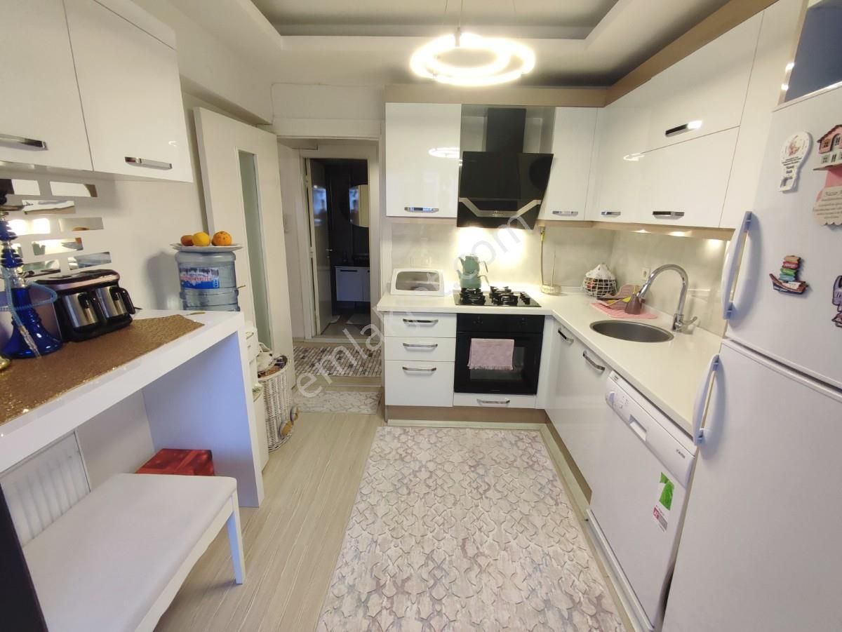 Karşıyaka Şemiklerde İzban Yakını Ara Kat Kiralık 2+1 Daire - Görsel 6