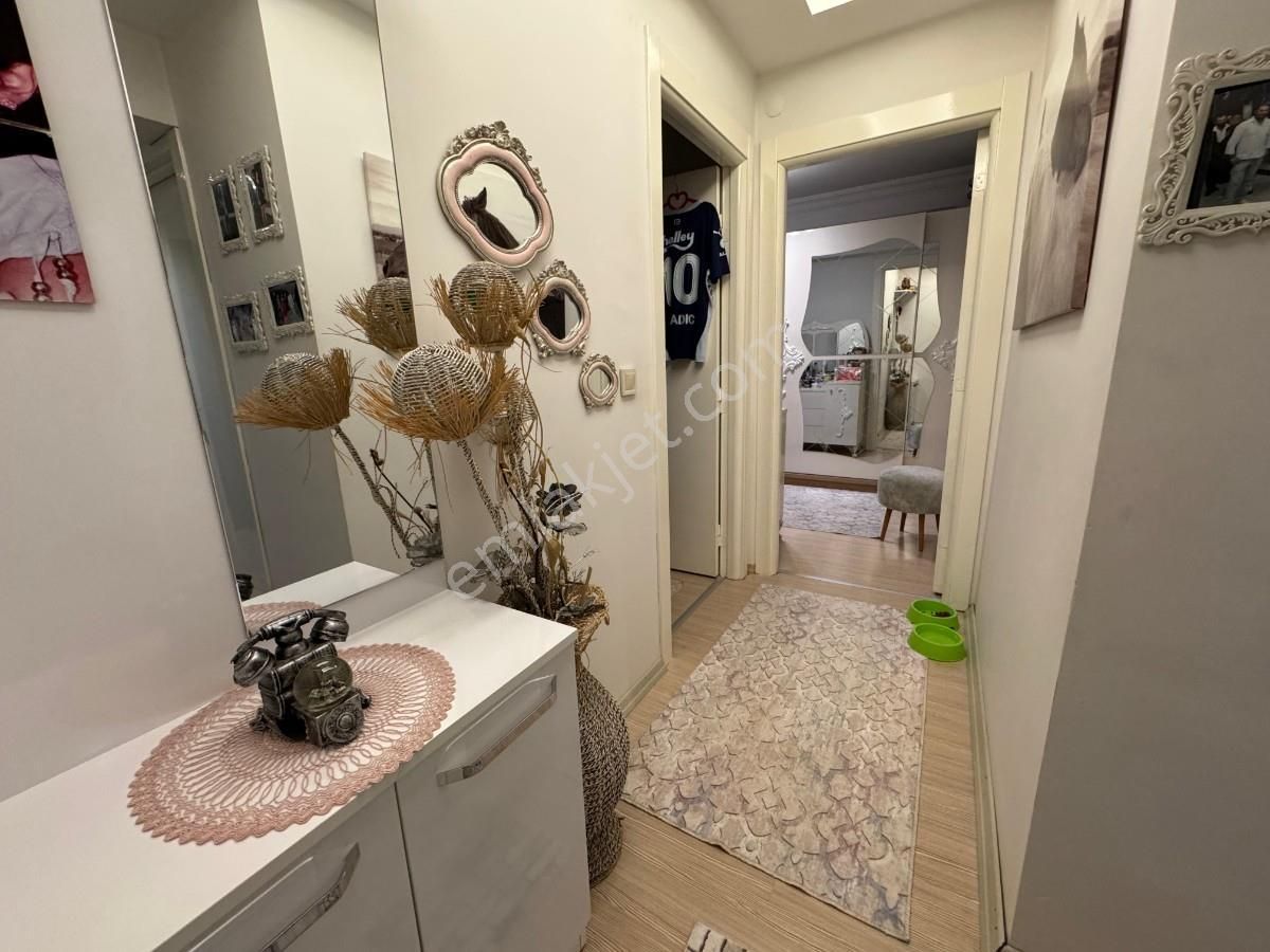 Karşıyaka Şemiklerde İzban Yakını Ara Kat Kiralık 2+1 Daire - Görsel 21