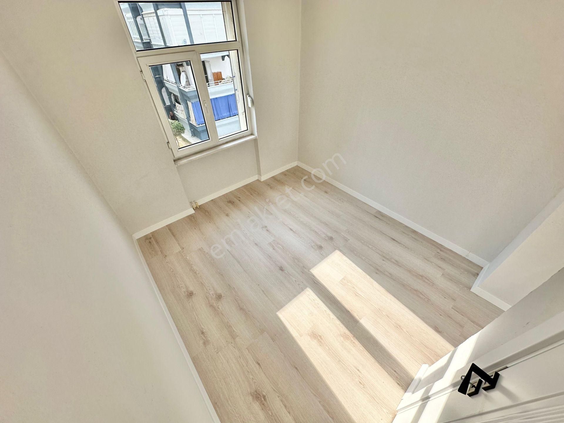 ꧁ay Emlaktan꧂ Akçay'da Ön Cephe Arakat İçi Komple Yapılı Panjurlu Satılık 3+1 Geniş Daire - Görsel 24