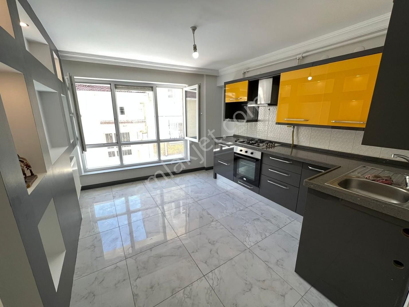 Kr Unıty'den Batıkent Mh.de Kiralık 2+0 Daire - Görsel 6