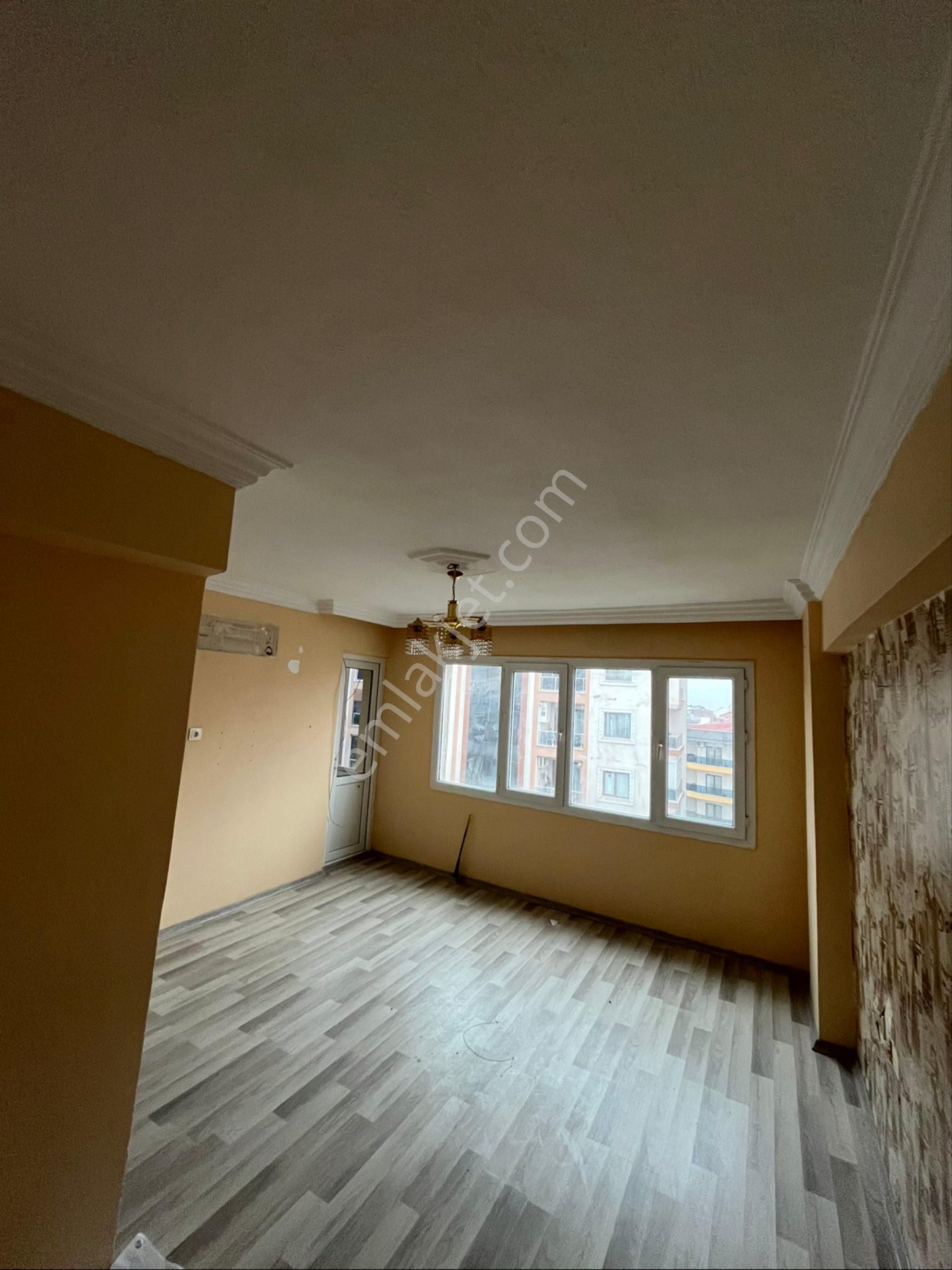 Satılık 2+1 Kapalı Mutfak Çarşı Mevkii - Görsel 2