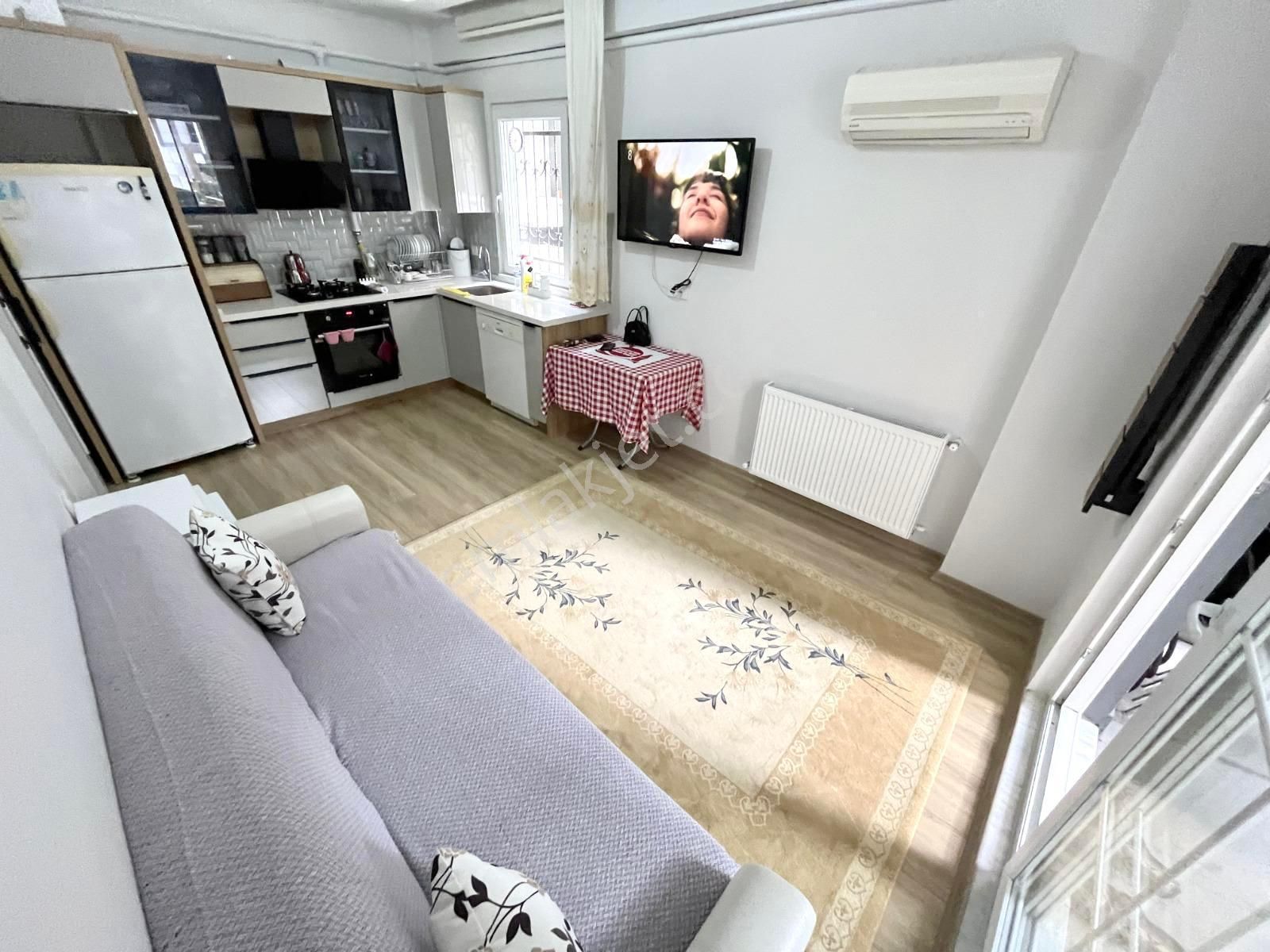 🏡 Referans'tan Akçay'da Kombili Cam Balkonlu 1+1 Daire - Görsel 34