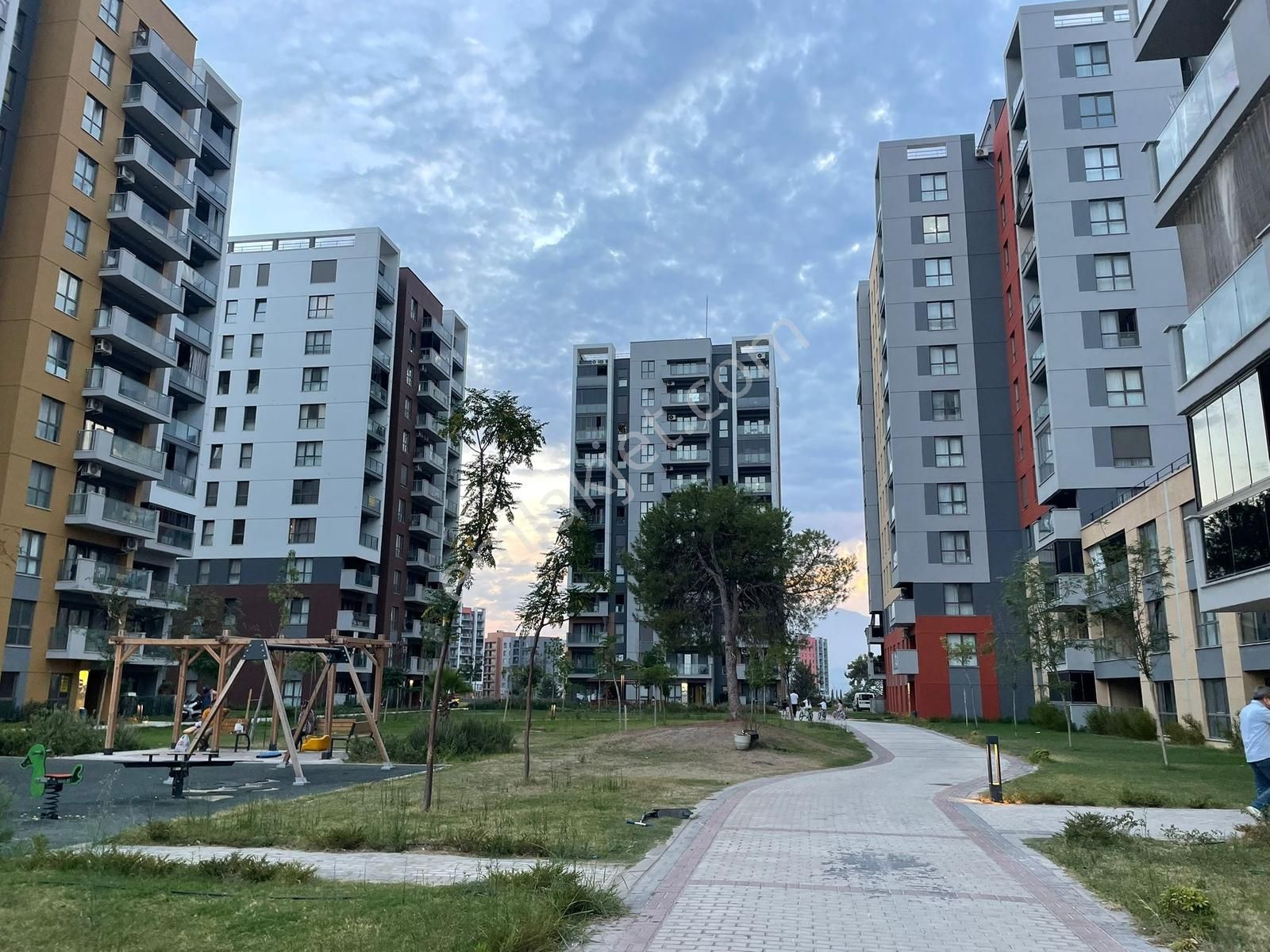 Sur Yapı Antalya'da Kiralık 2+1 106m2 8.kat Daire