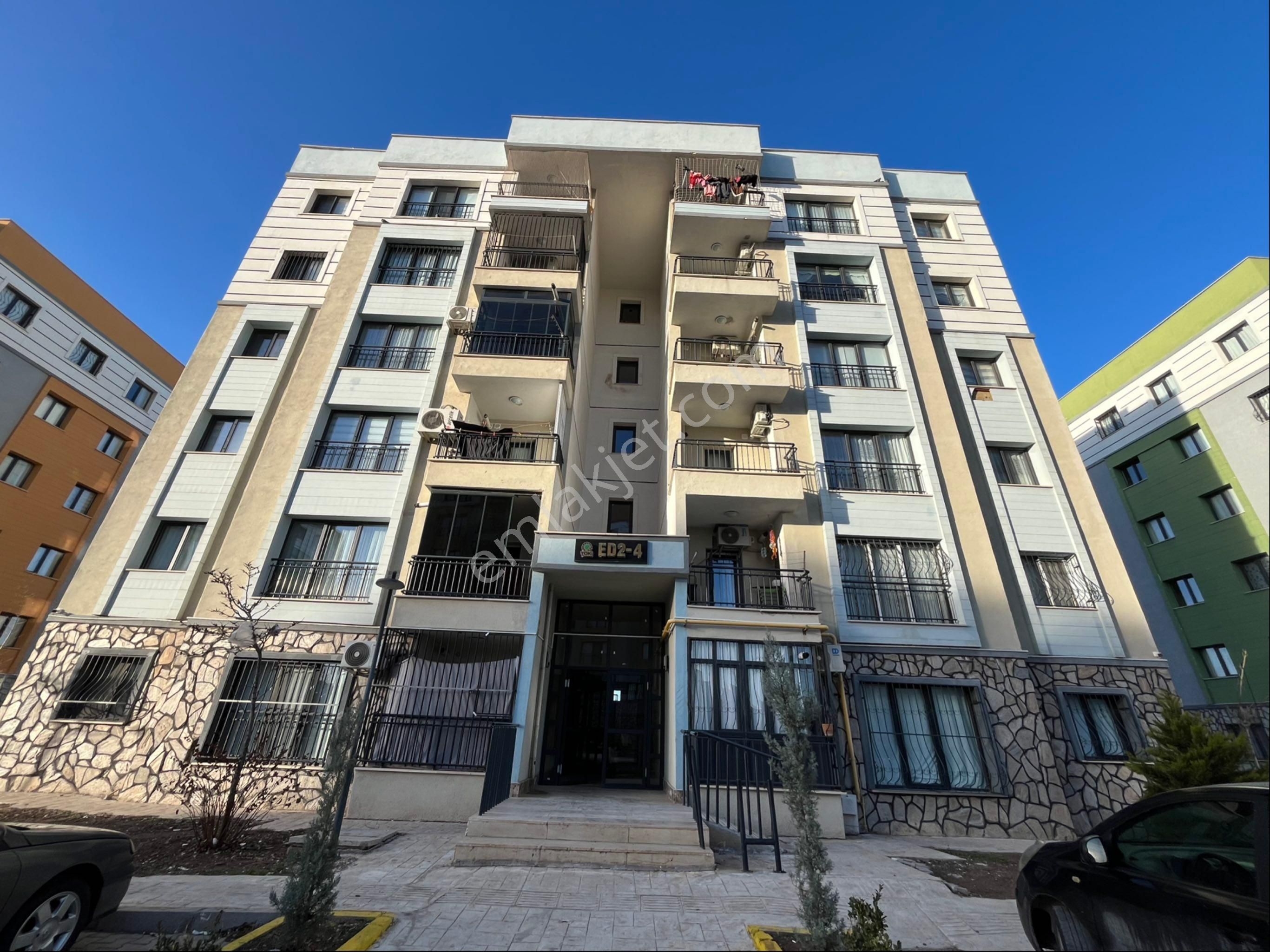 619 Konutlarında Satılık Devirli Daire - Görsel 3