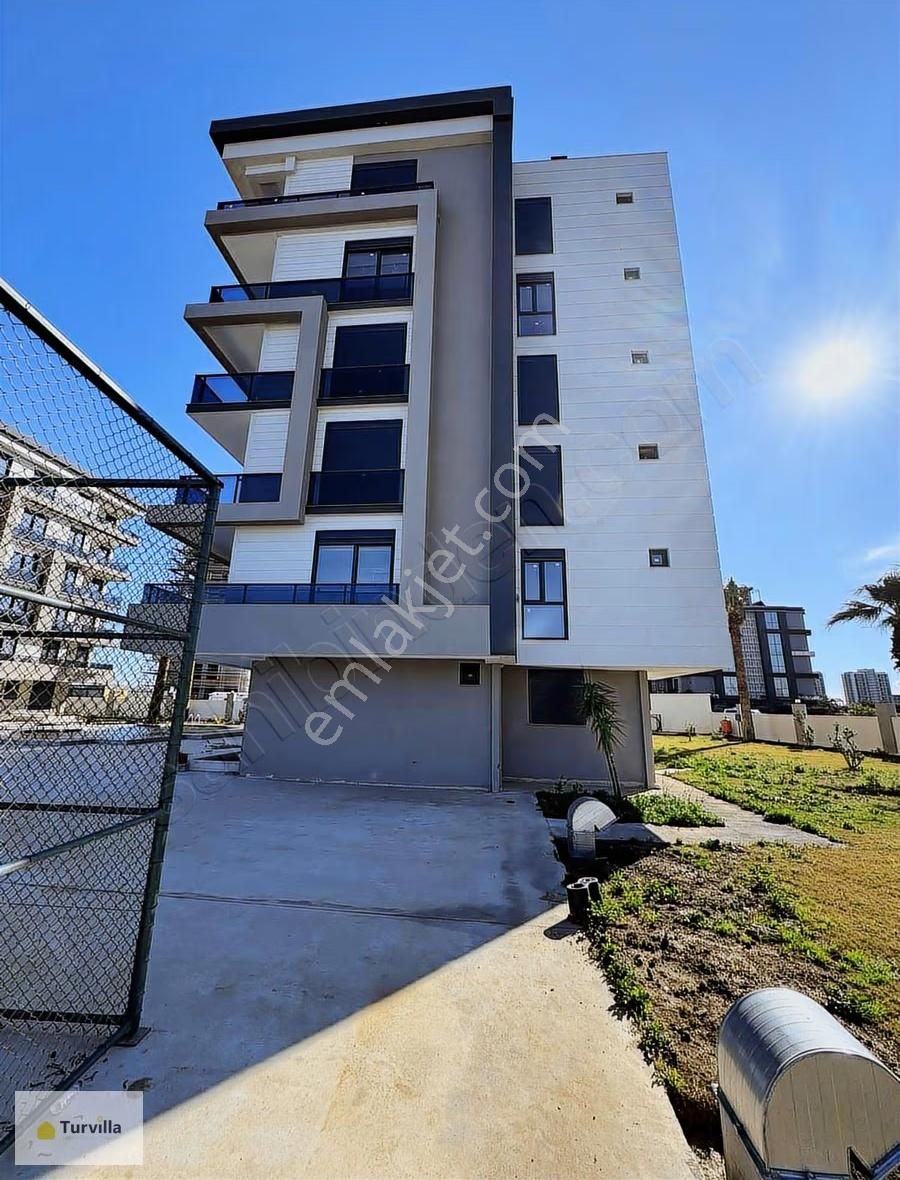 Rezidansda Havuz Başı 1+1 Ultra Lüks Satılık Daire - Görsel 13