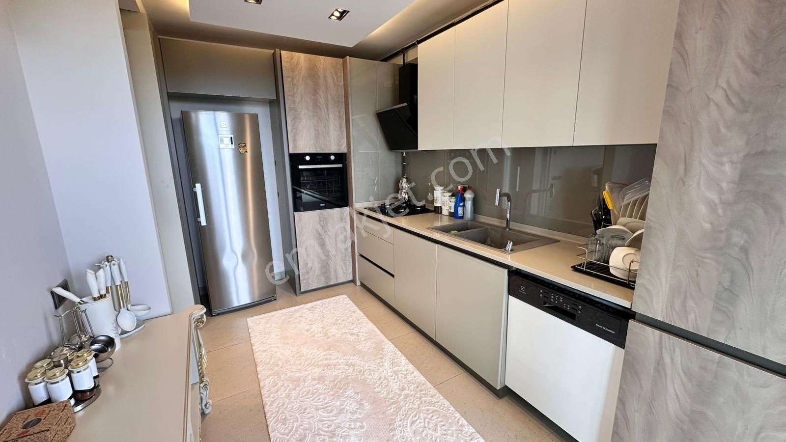 Özpınarlar Casa Lara Sitesinde Deniz Manzaralı 2+1 Satılık - Görsel 3
