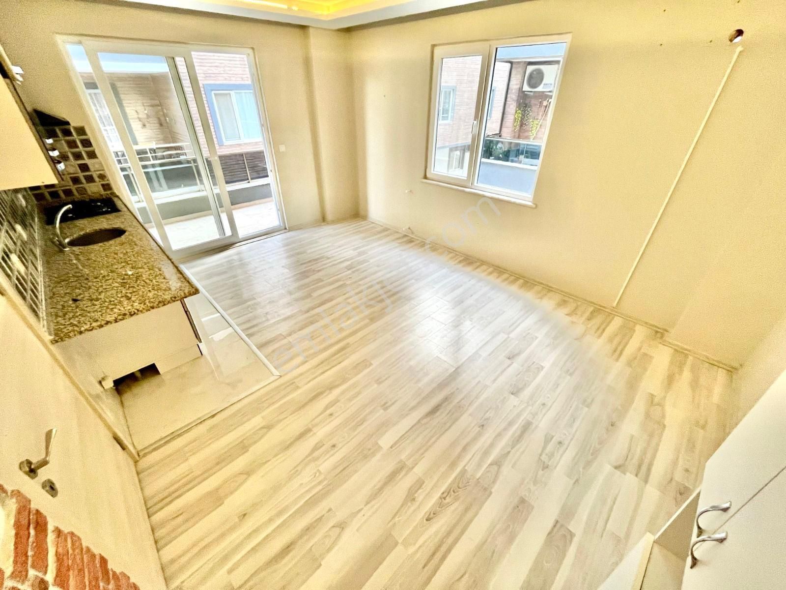 🏡 Referans'tan Altınkum'da Ara Kat Asansörlü Şık Tasarımlı 1+1 Daire - Görsel 2