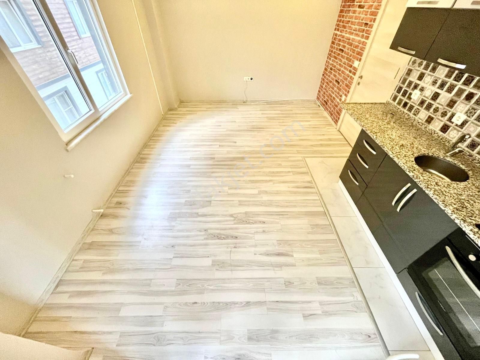 🏡 Referans'tan Altınkum'da Ara Kat Asansörlü Şık Tasarımlı 1+1 Daire - Görsel 21