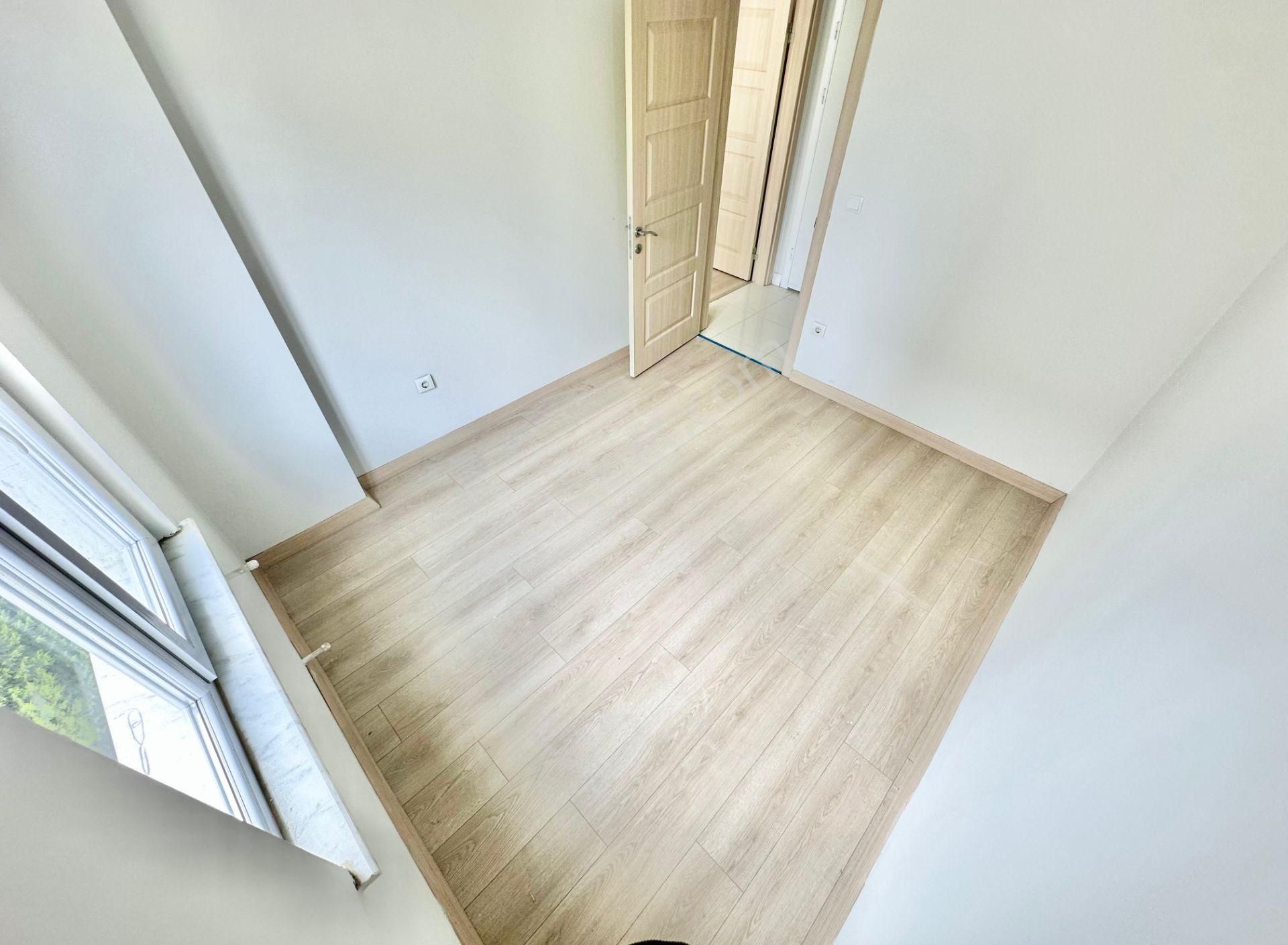 ꧁ay Emlak'tan꧂akçay'da Arakat Ayrı Mutfaklı Geniş Kapalı Balkonlu Arakat Satılık 2+1 Geniş Daire - Görsel 20